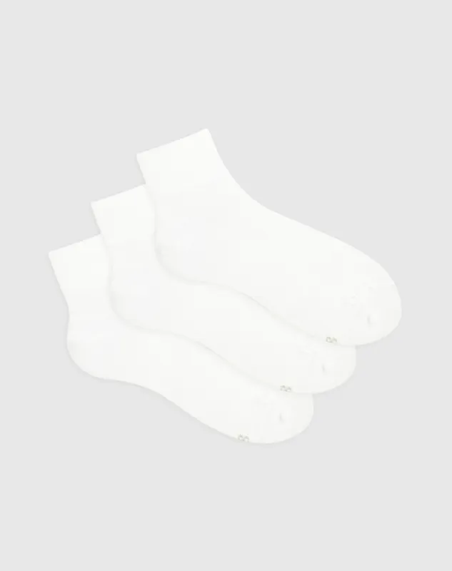 Medias hombre tobillera acolchadas pack x3 blancas sold by Gef