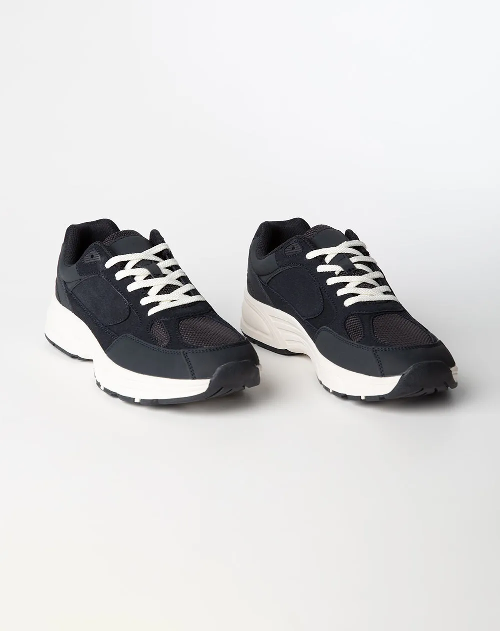 Tenis azul sold by Gef