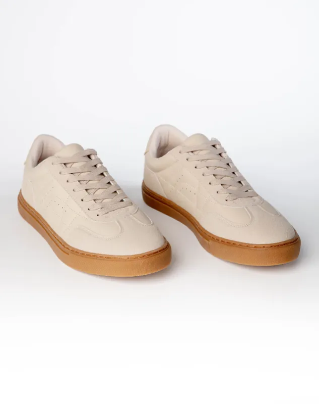 Tenis beige sold by Gef