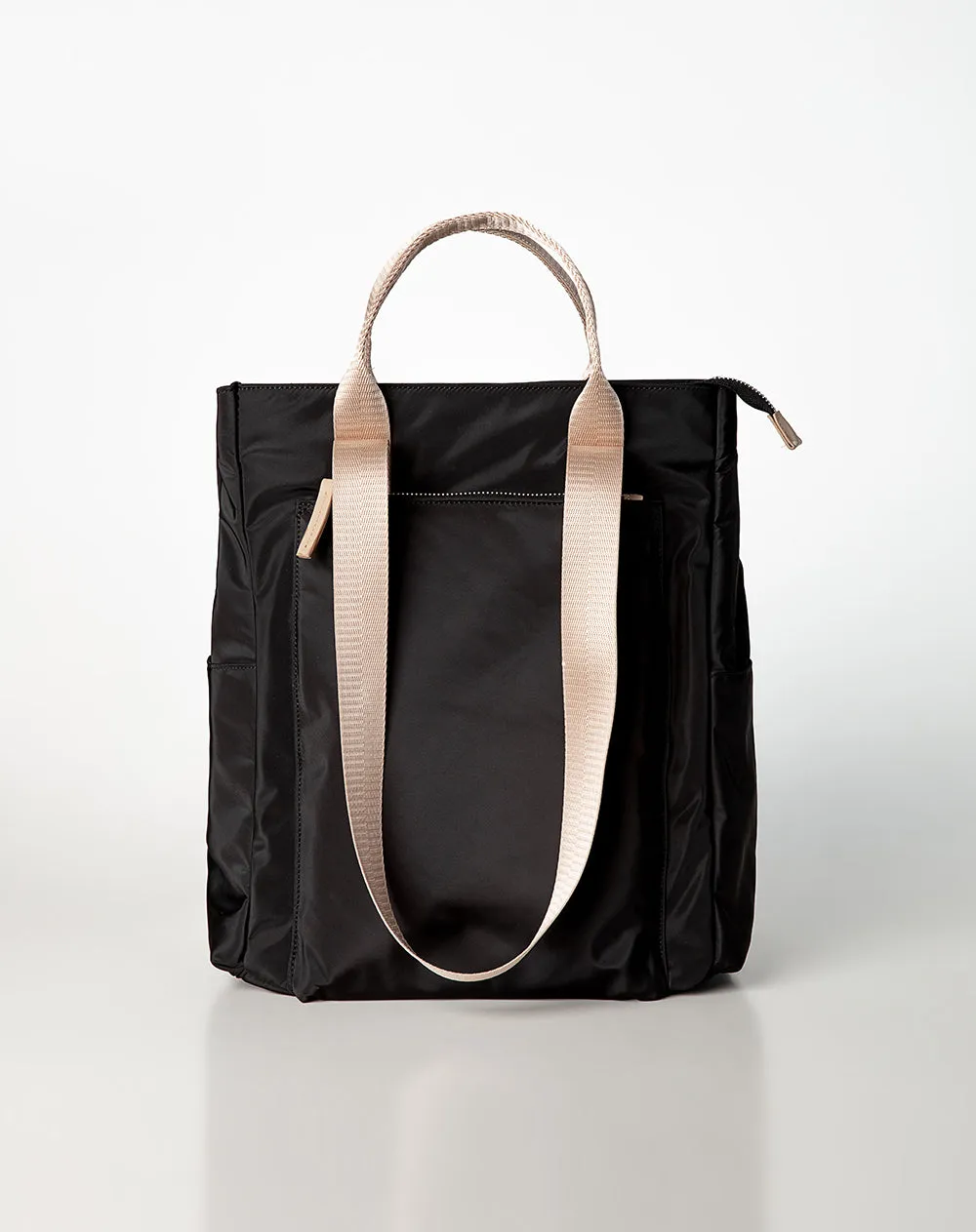 Morral negro sold by Gef