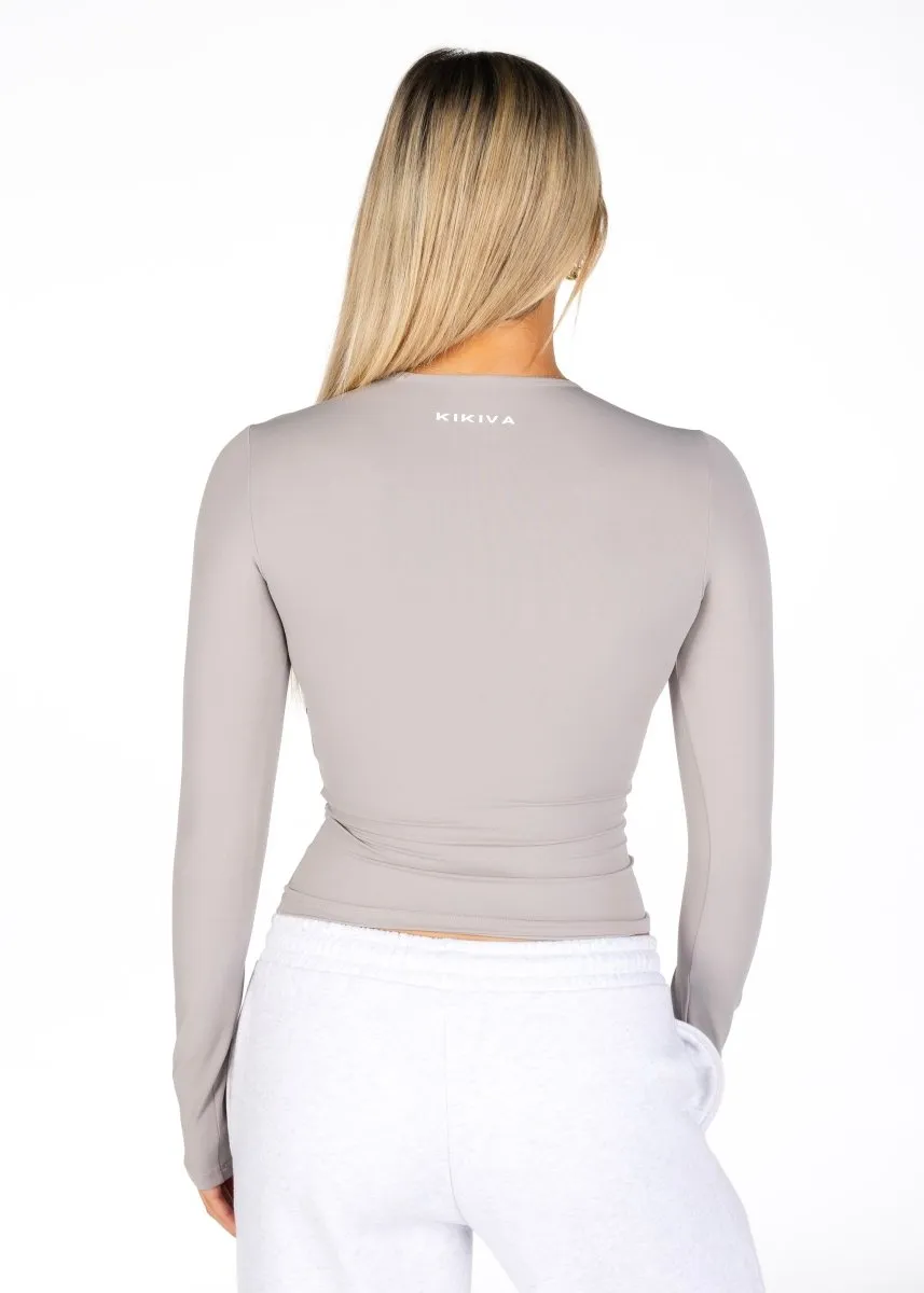 Kikiva Basic Tee Long Sleeve - Light grey sold by Kikiva product image thumbnail 2