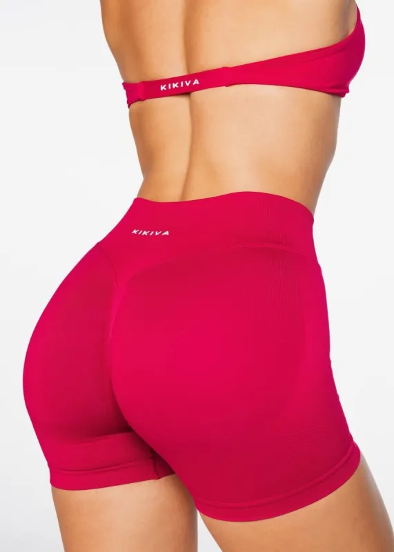 LOW Dynamic Seamless Short - Scarlett-Ruby Red made by Kikiva
