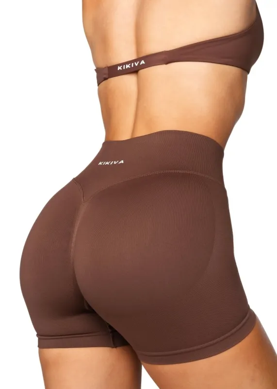 LOW Dynamic Seamless Short - Mocha Brown made by Kikiva