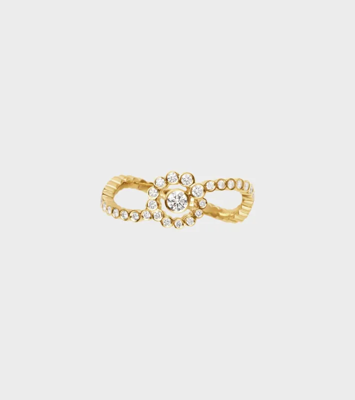 Rêve Ring Gold sold by Dr. Adams