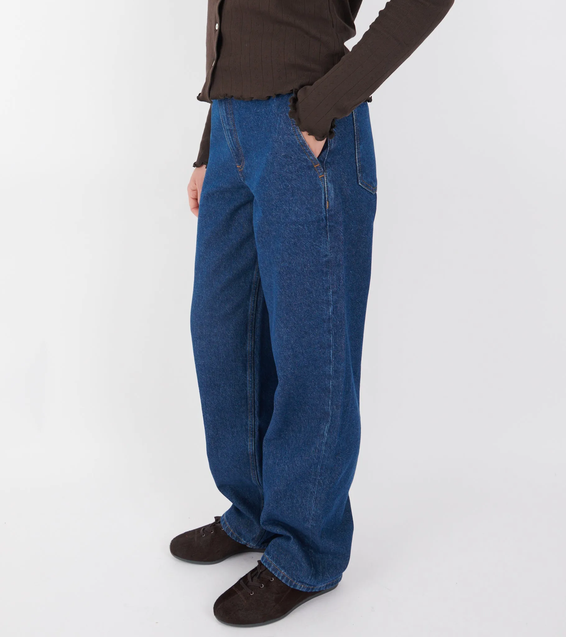 Carlo Midwaist Wide Jeans Mid Blue sold by Dr. Adams product image thumbnail 2