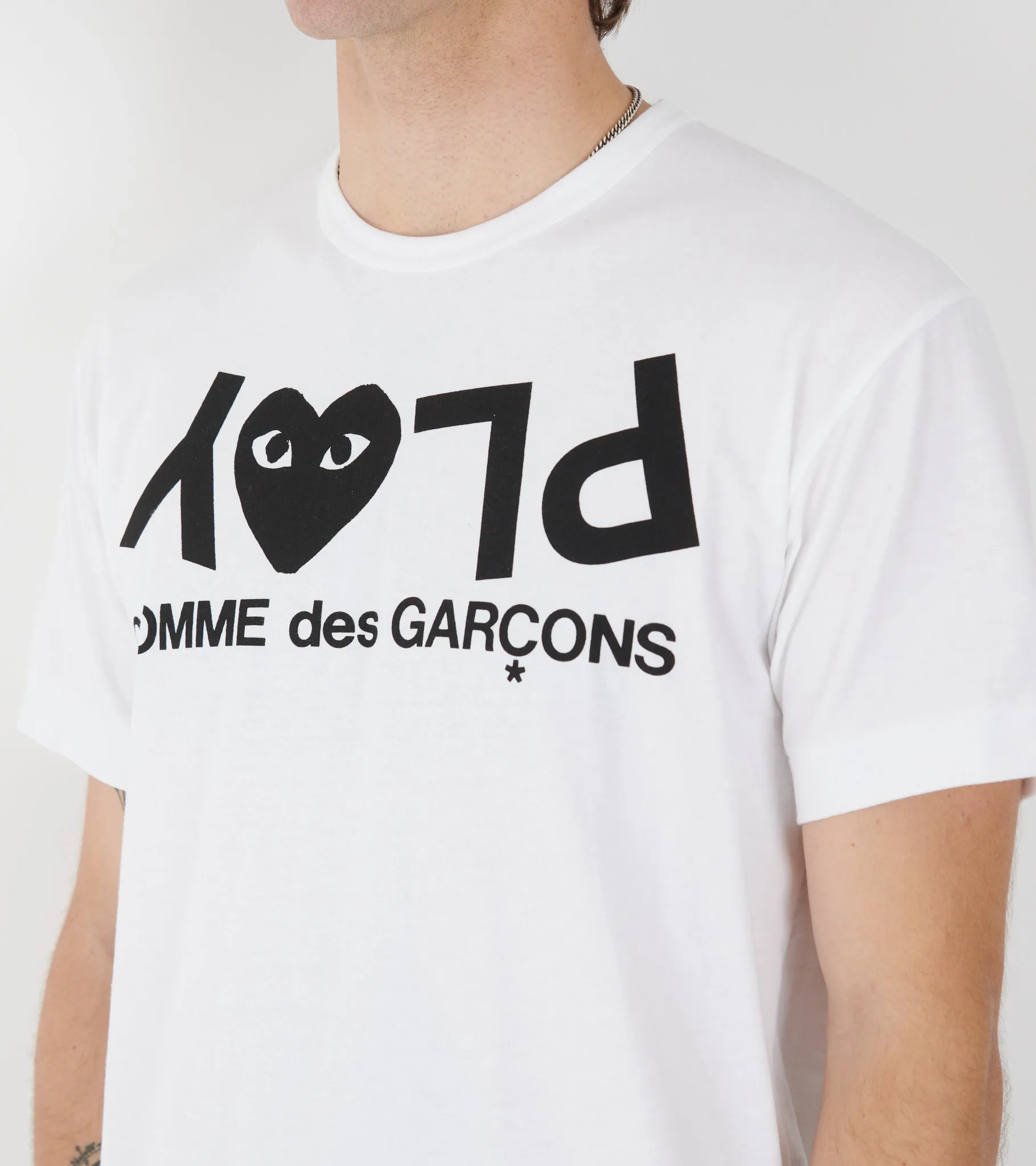 U Logo Print T-shirt White sold by Dr. Adams product image thumbnail 5