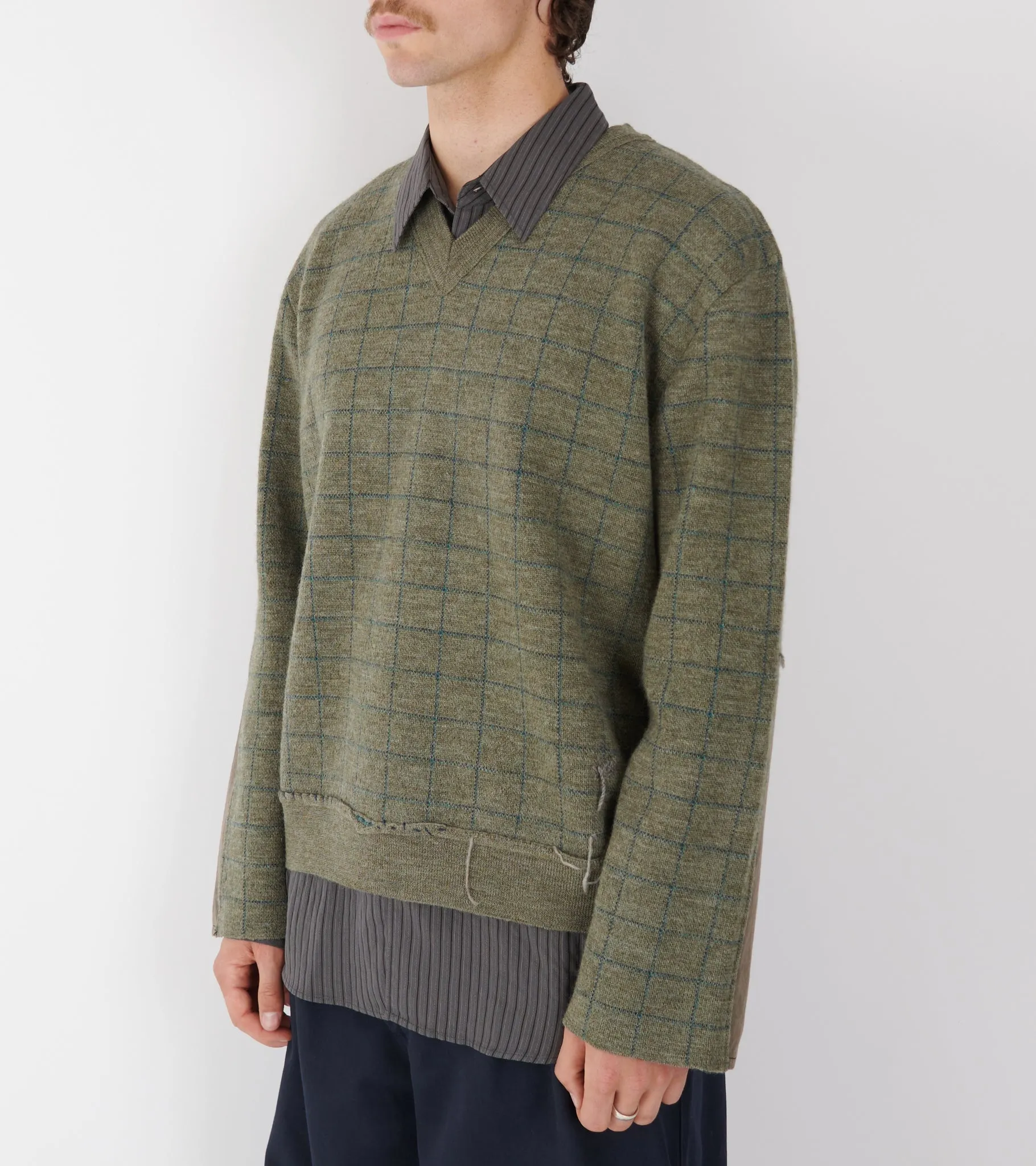 Wool V-neck Militery Green sold by Dr. Adams product image thumbnail 4