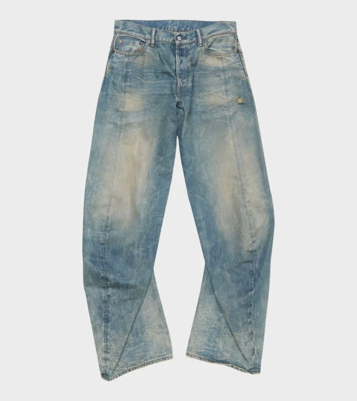 2006F Relaxed Fit Jeans Goldmine sold by Dr. Adams