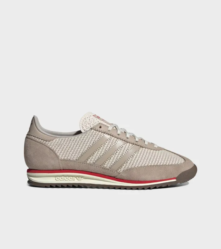 SL 72 OG W Alumina/Clay Brown/Cyber Metallic made by Adidas