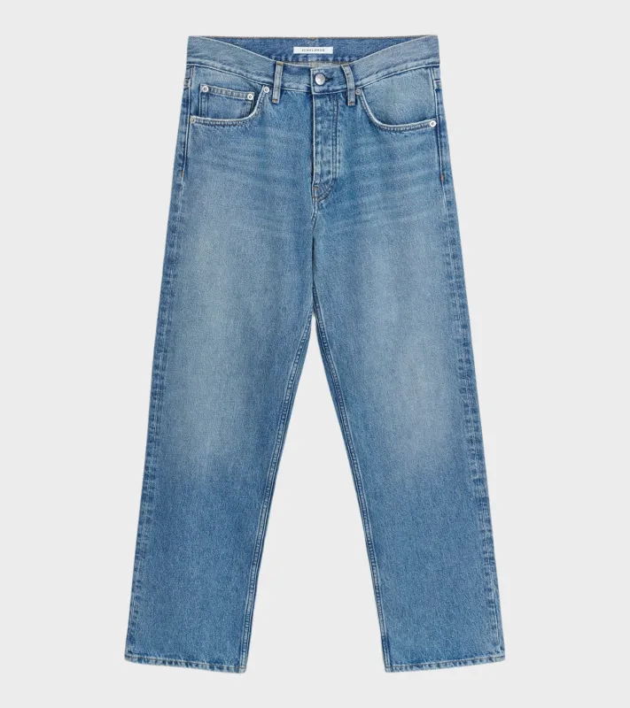 Loose Jeans Natural Vintage sold by Dr. Adams