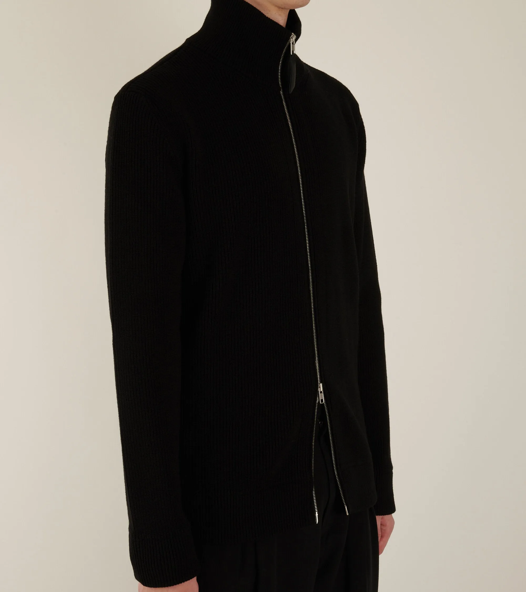 Four Stitching Zip Knit Black sold by Dr. Adams product image thumbnail 3