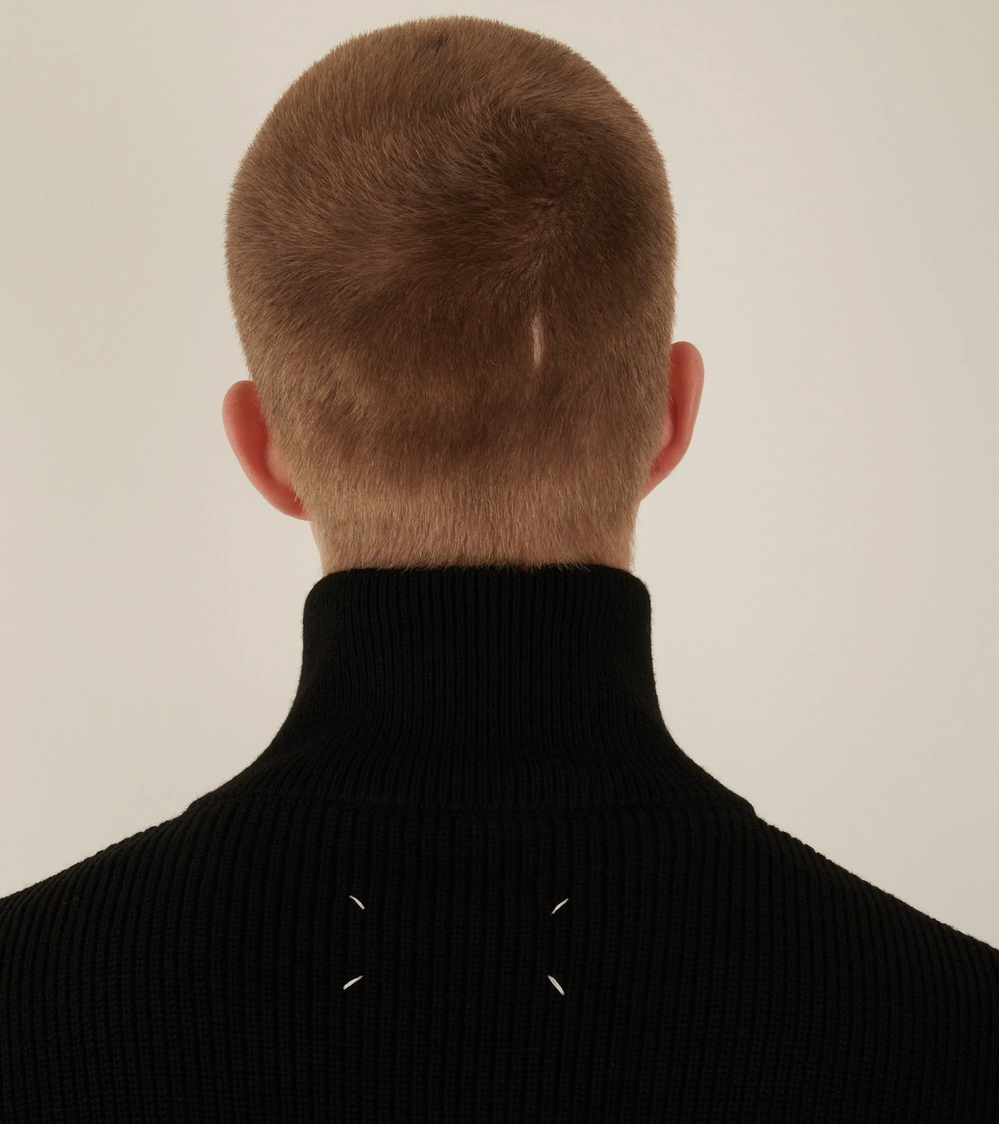 Four Stitching Zip Knit Black sold by Dr. Adams product image thumbnail 5