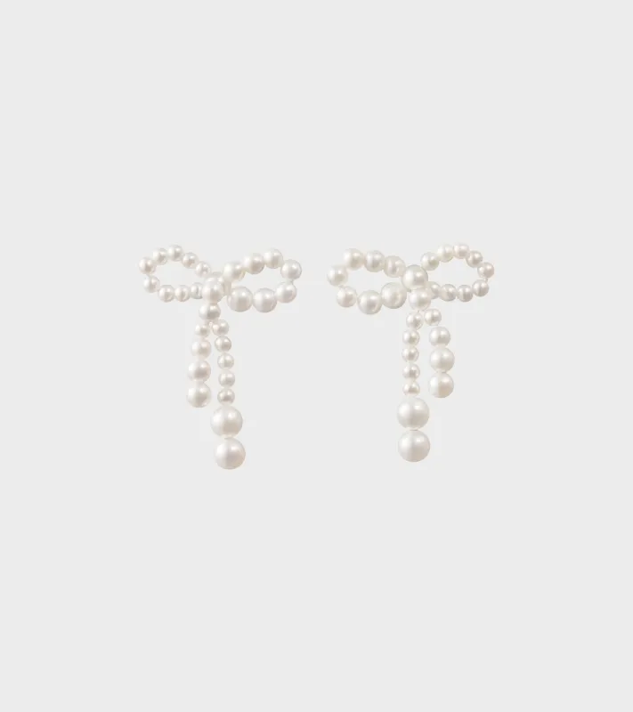 Rosette de Perles Earrings made by Sophie Bille Brahe