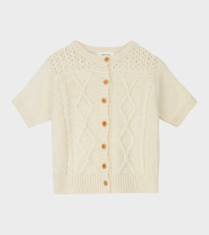 Svea Cardigan Off-white made by Dr. Adams
