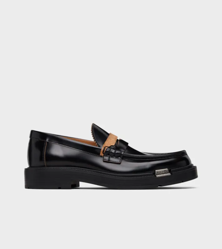 Décortiqué Loafers Black made by Maison Margiela