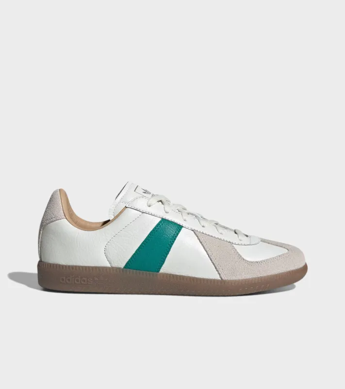 BW Army Core White/Power Green made by Adidas