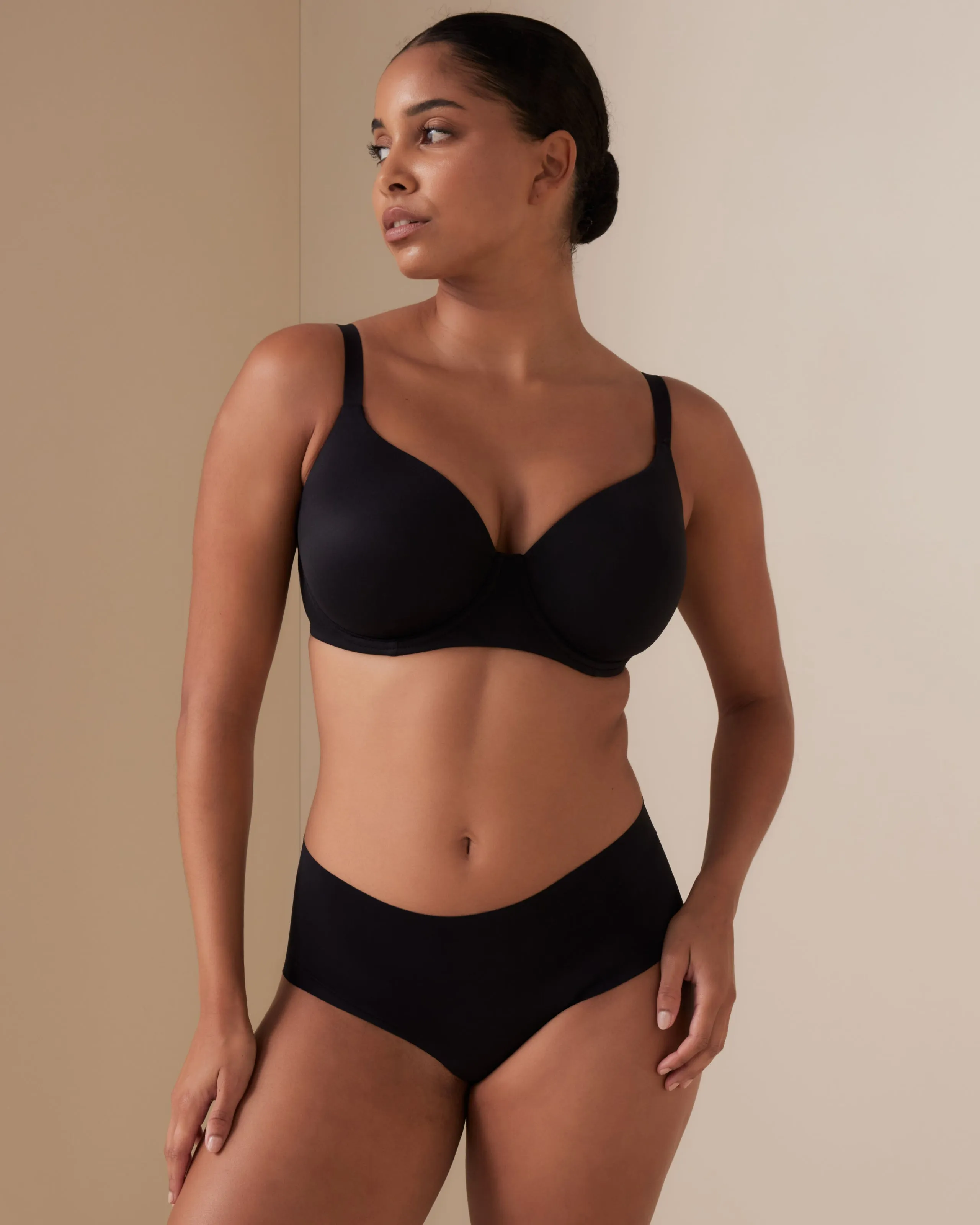 Essentials Full Cup T-shirt Bra sold by Léays product image thumbnail 2