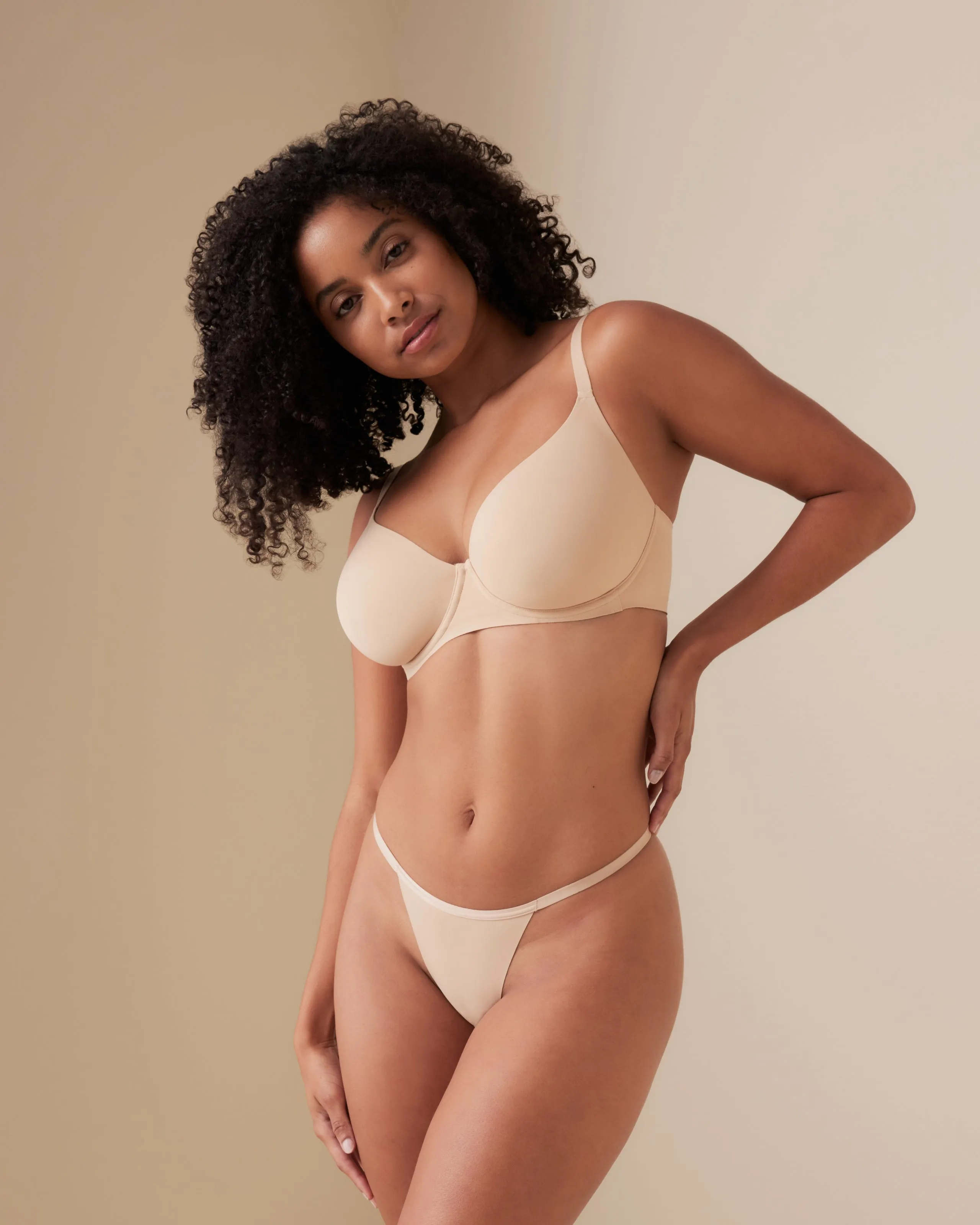 Invisibles Smooth Full Cup Demi Unlined Bra sold by Léays product image thumbnail 3