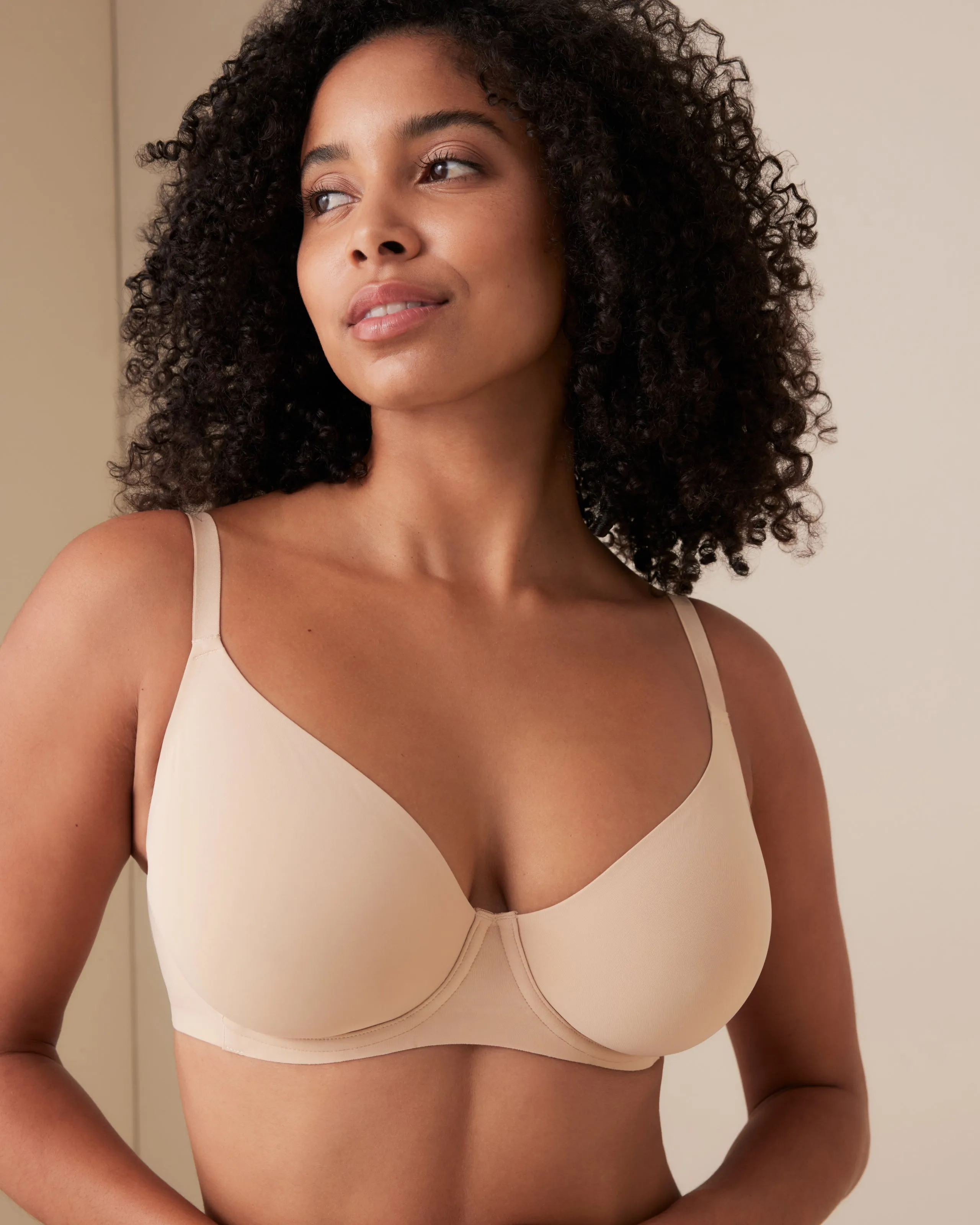 Invisibles Smooth Full Cup Demi Unlined Bra sold by Léays