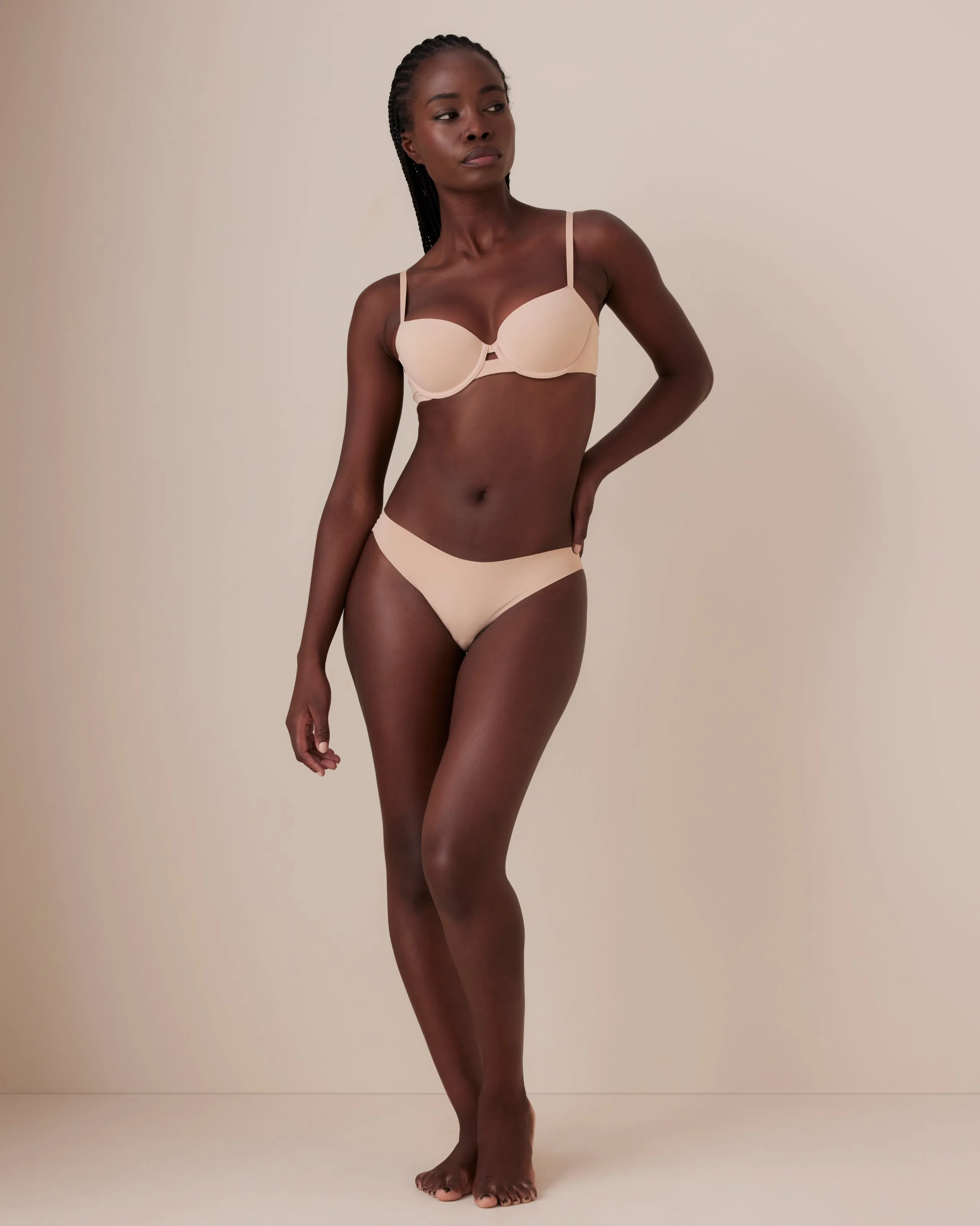 Invisibles Smooth Balconette Pushup Bra sold by Léays product image thumbnail 3