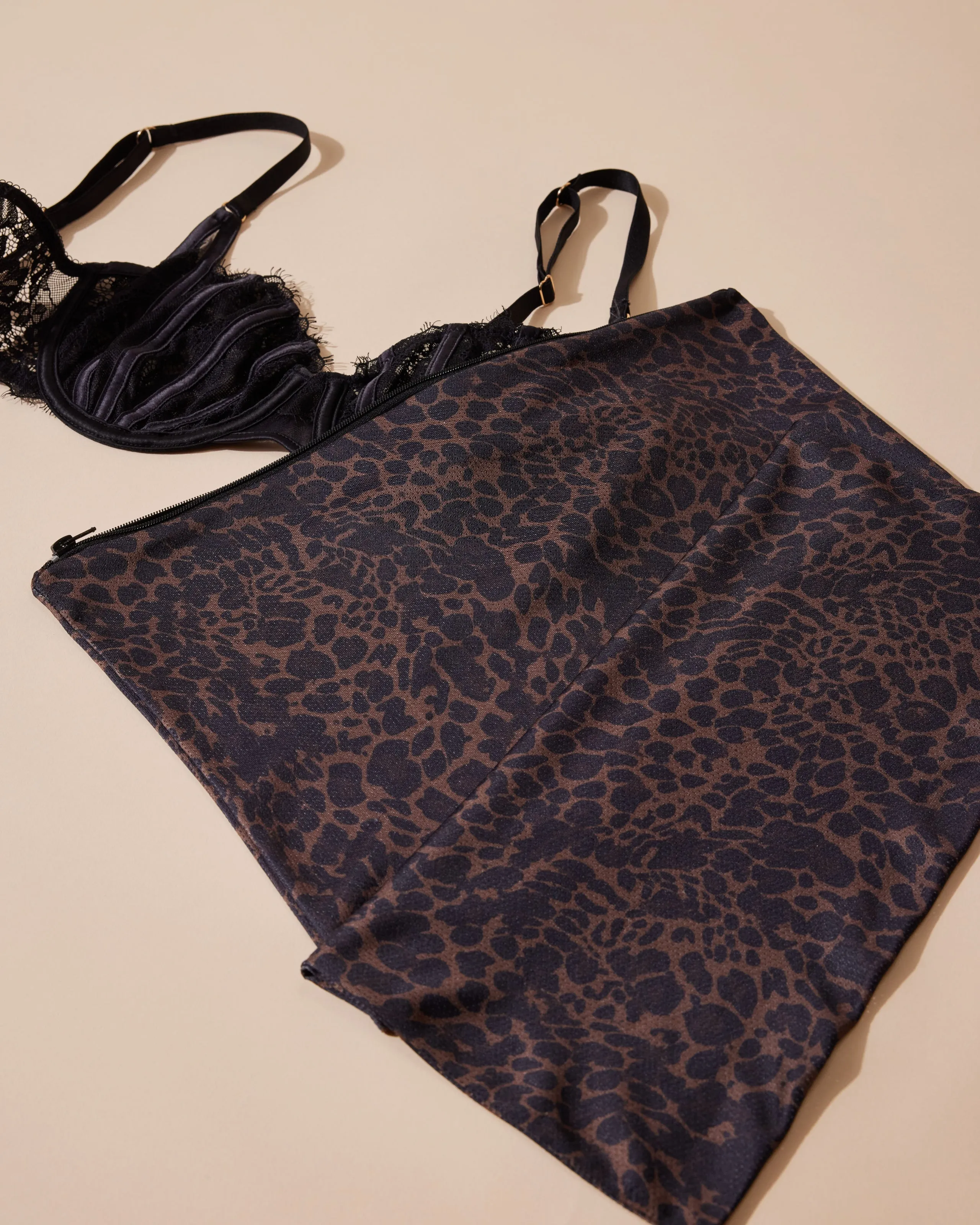 Wash Bag Small sold by Léays product image thumbnail 2