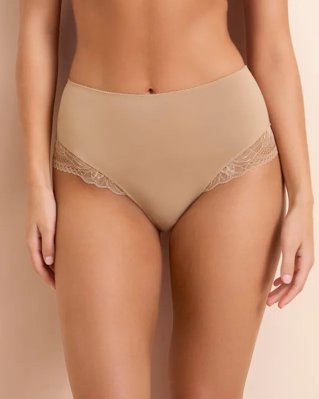 Slinkies High Waist Latte sold by Léays