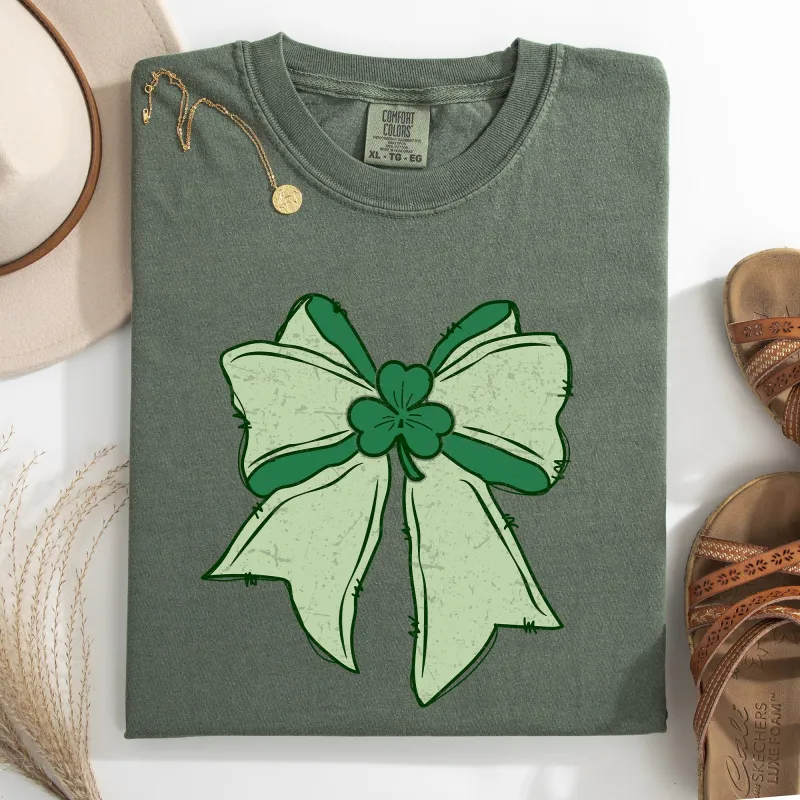 Vintage Bow, Coquette, St Patrick's Day, Shamrock, Clover, Lucky, Leprechaun Tshirt Comfort Colors T-Shirt sold by Refinery Number One