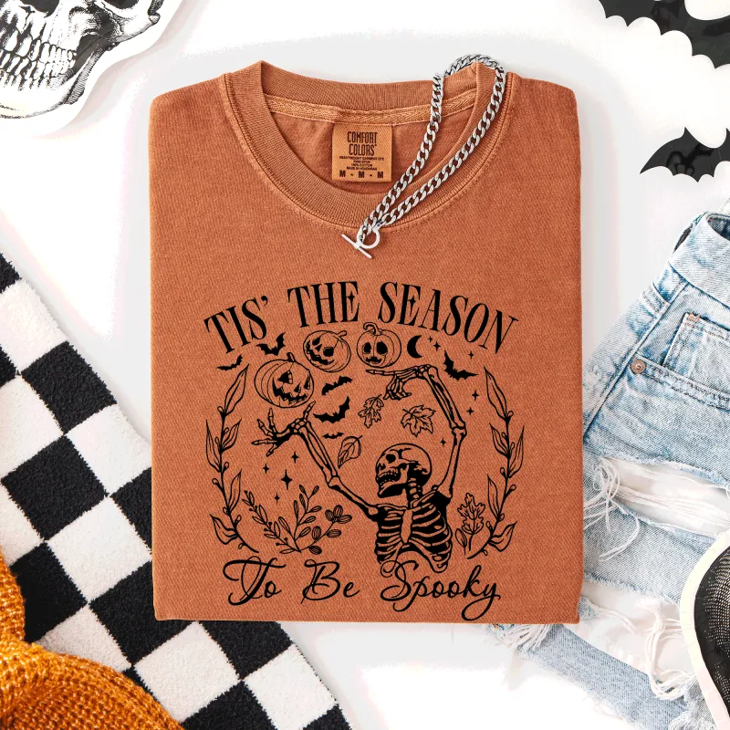 Tis The Season To Be Spooky, Retro, Classic, Halloween, Skeleton, Comfort Colors T-Shirt sold by Refinery Number One