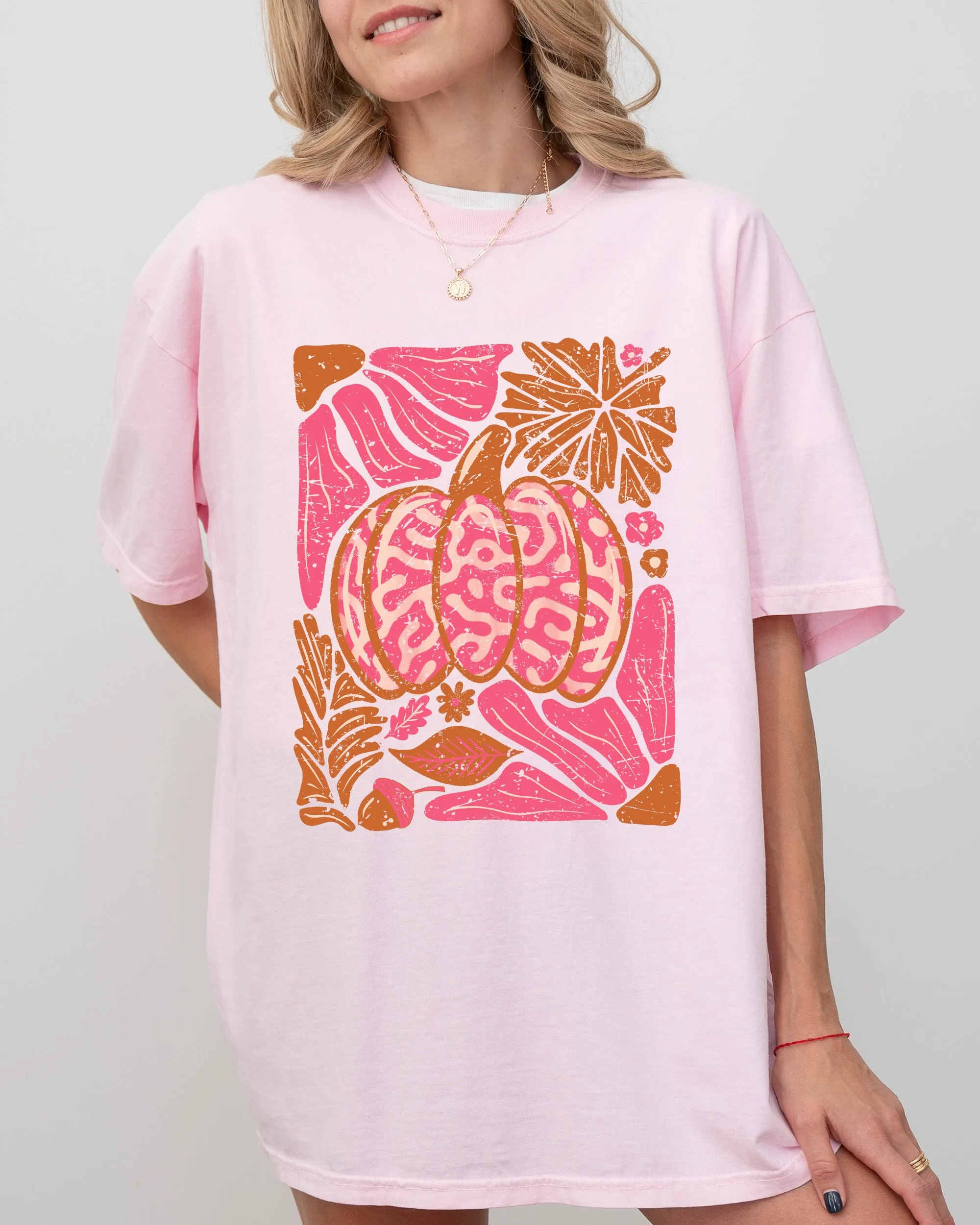 Retro Floral, Pink, Pumpkin, Halloween, Jack-o-lantern, Fall, Autumn Shirt Comfort Colors T-Shirt sold by Refinery Number One