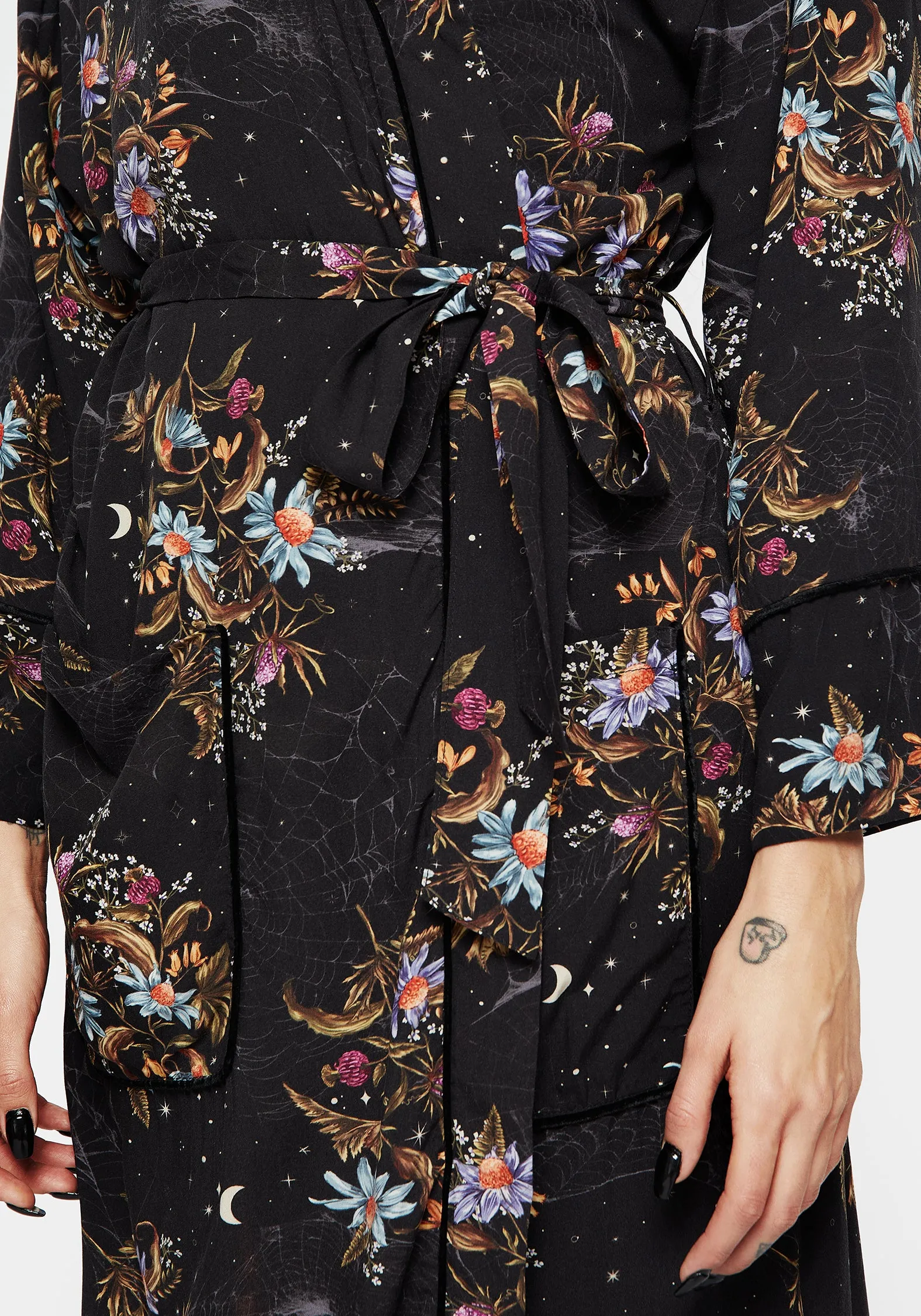 Cleome Floral Spiderweb Dressing Gown sold by Disturbia product image thumbnail 2