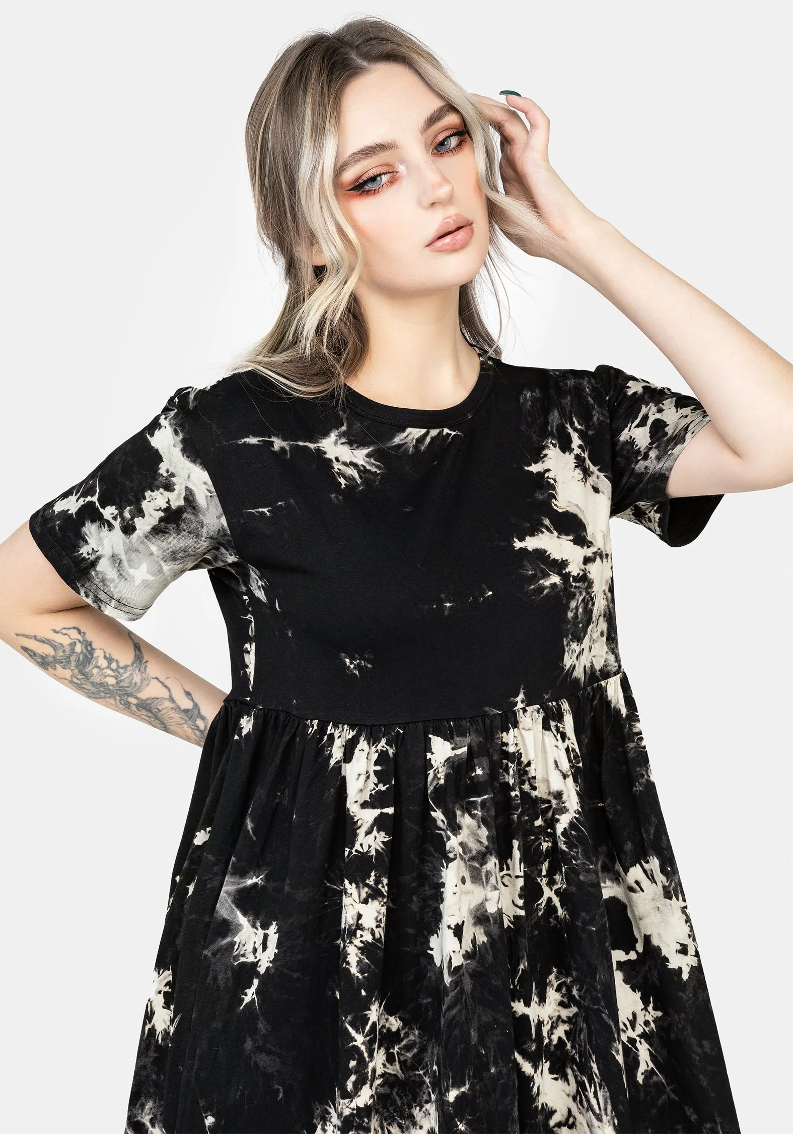 Moodswing Tie Dye Midi Dress sold by Disturbia product image thumbnail 2