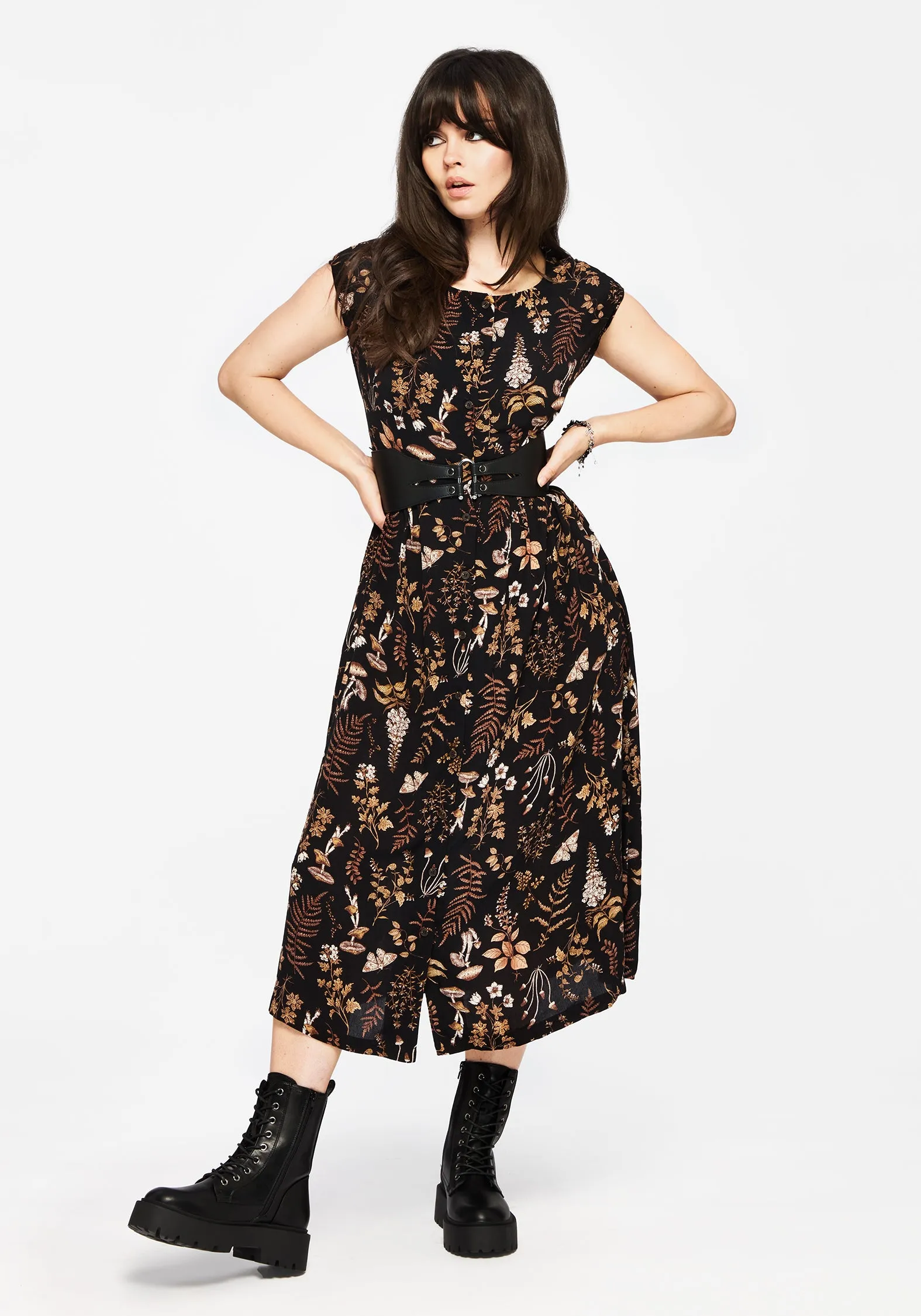 Luthien Crinkle Printed Button Up Midi Dress sold by Disturbia product image thumbnail 4