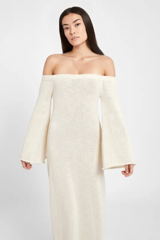 crochet off shoulder maxi dress WOMEN'S OFF SHOULDER RUFFLE CROCHET PLEATED MAXI DRESS