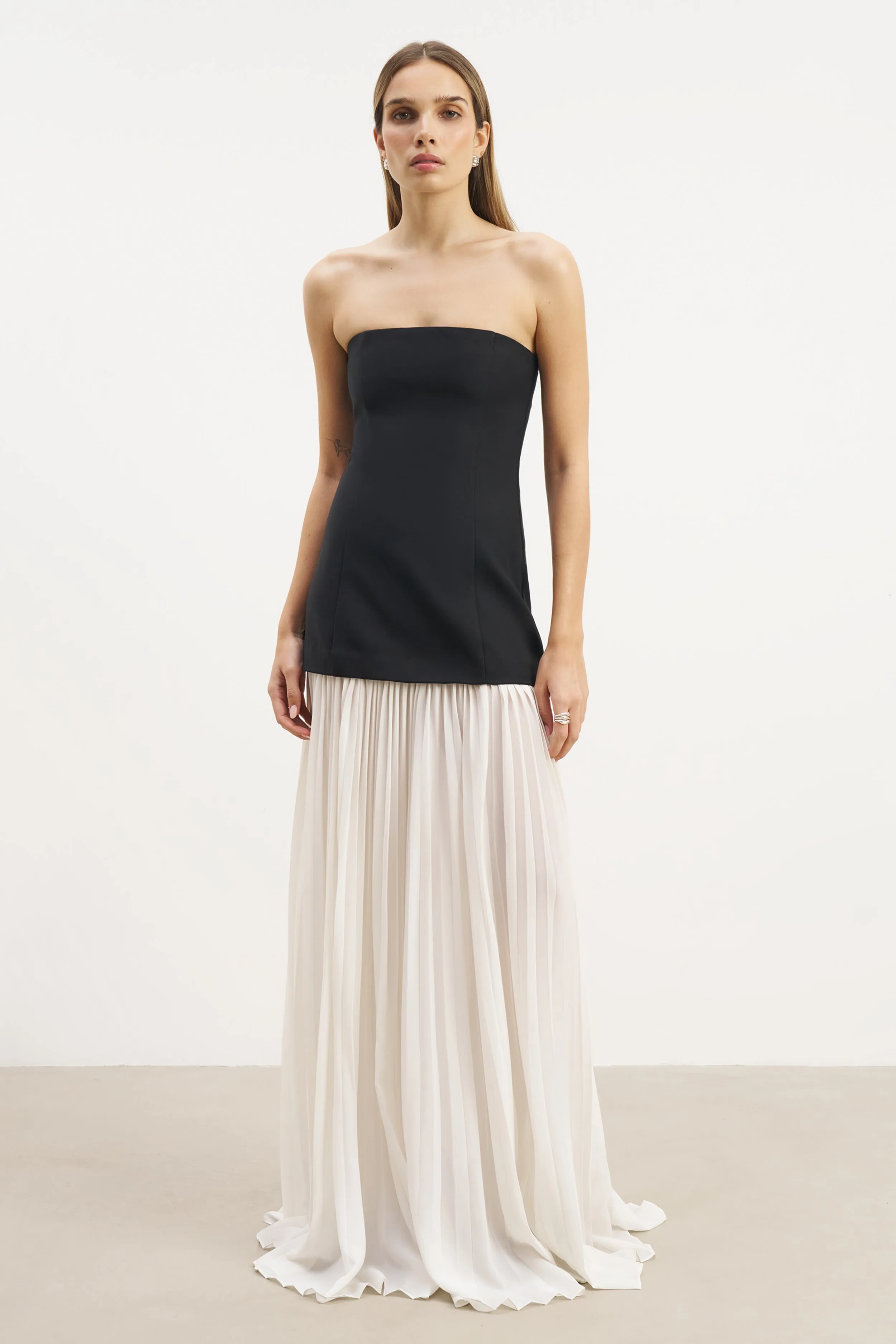 Structured Bodice Gown - Black/Cream sold by Because of Alice product image thumbnail 3