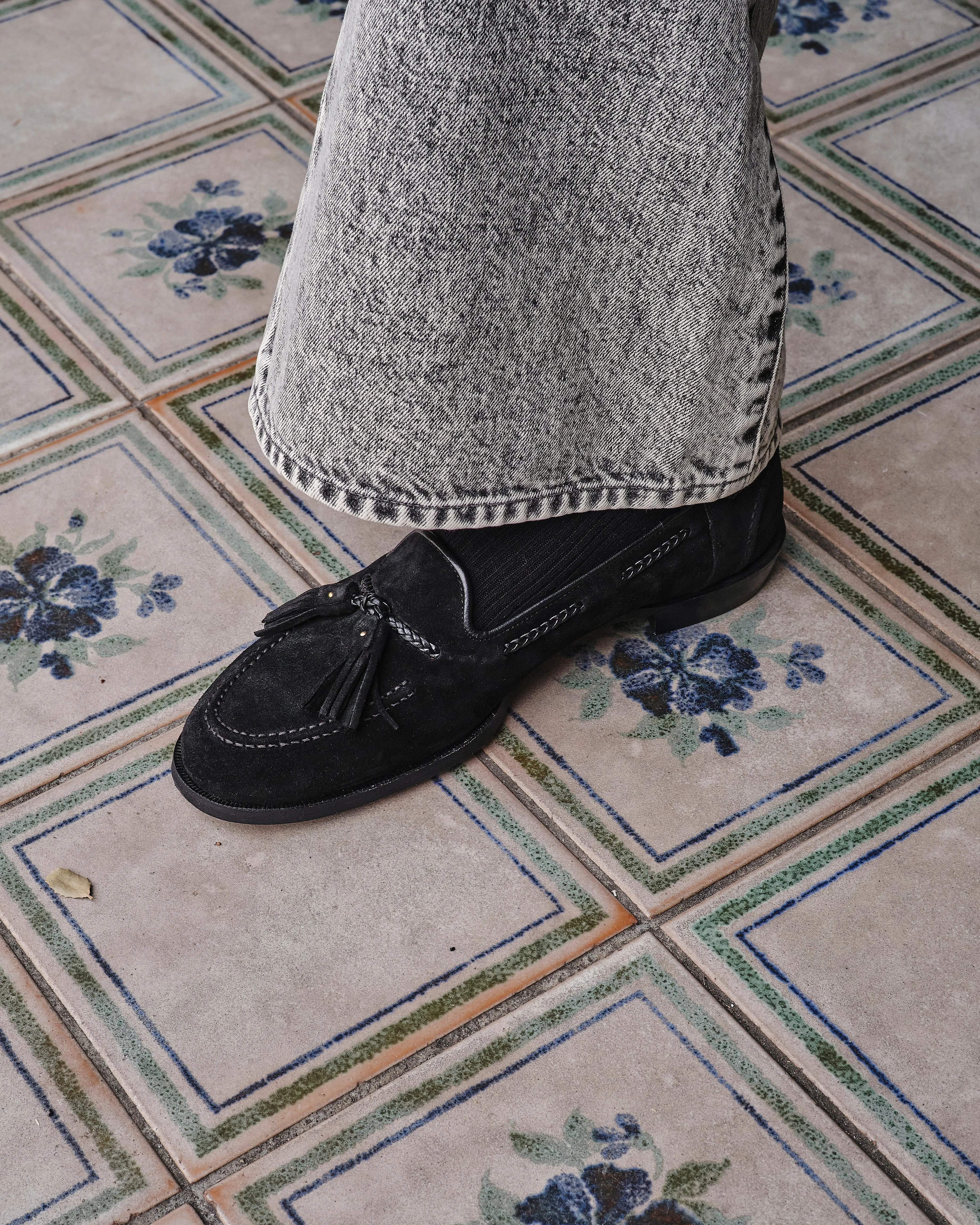 SUEDE LOAFER "COUPE" sold by Sugar Hill Tokyo product image thumbnail 3