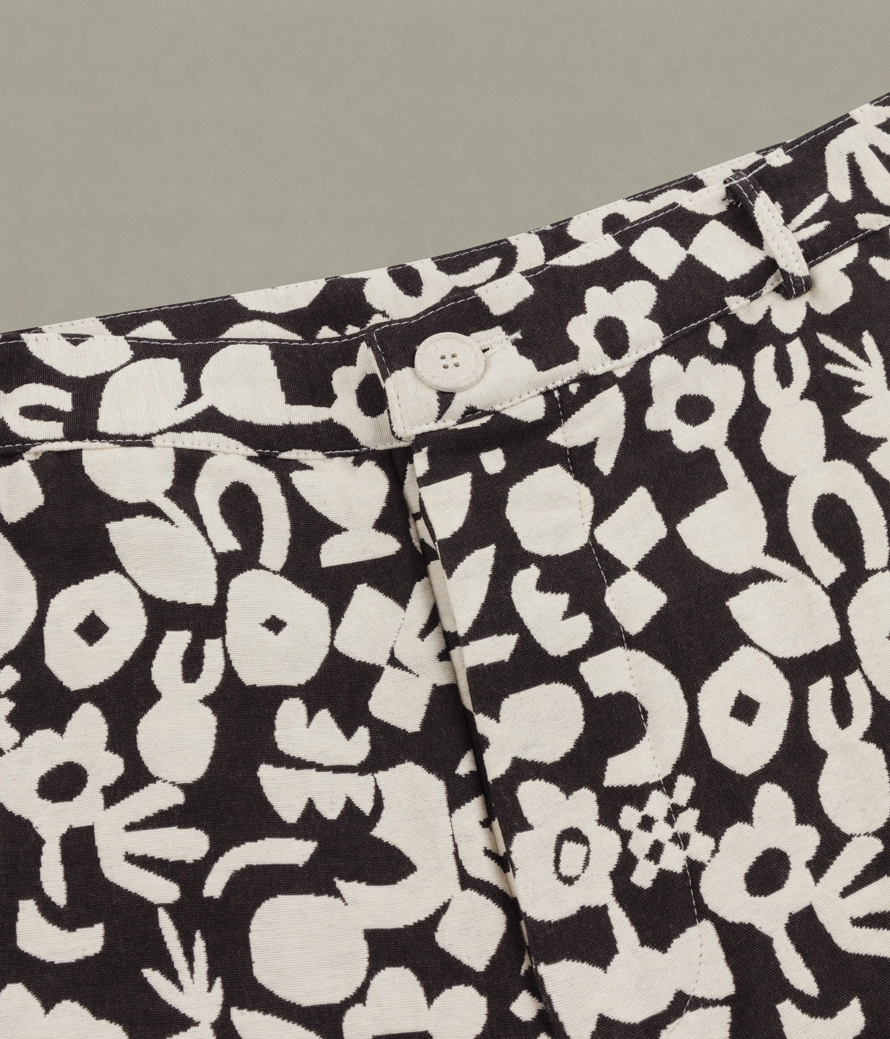 Kamo Pant sold by XENIA TELUNTS product image thumbnail 4