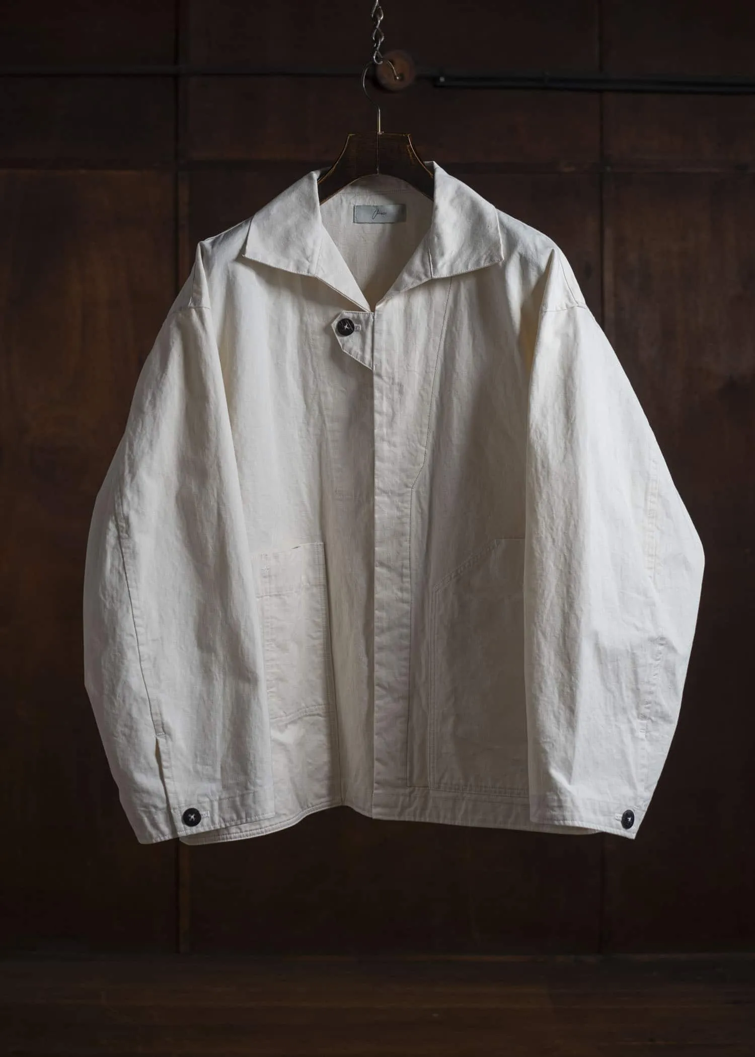 amachi. Meeting Jacket - FO AY008J-1011 Off White sold by Amachi