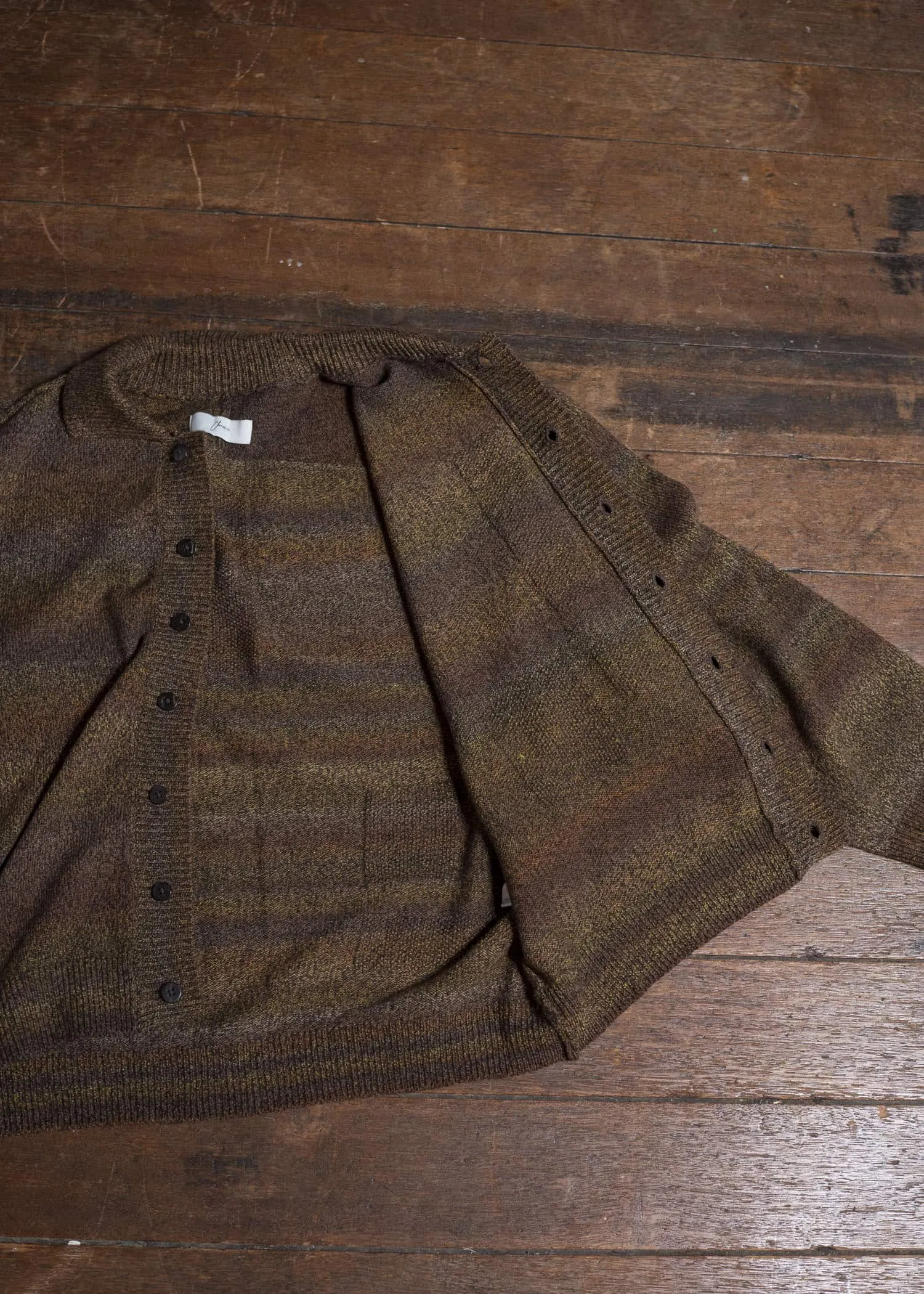 amachi. Gradation TOR Cardigan AY17K-4081 Red Brown sold by Amachi product image thumbnail 4