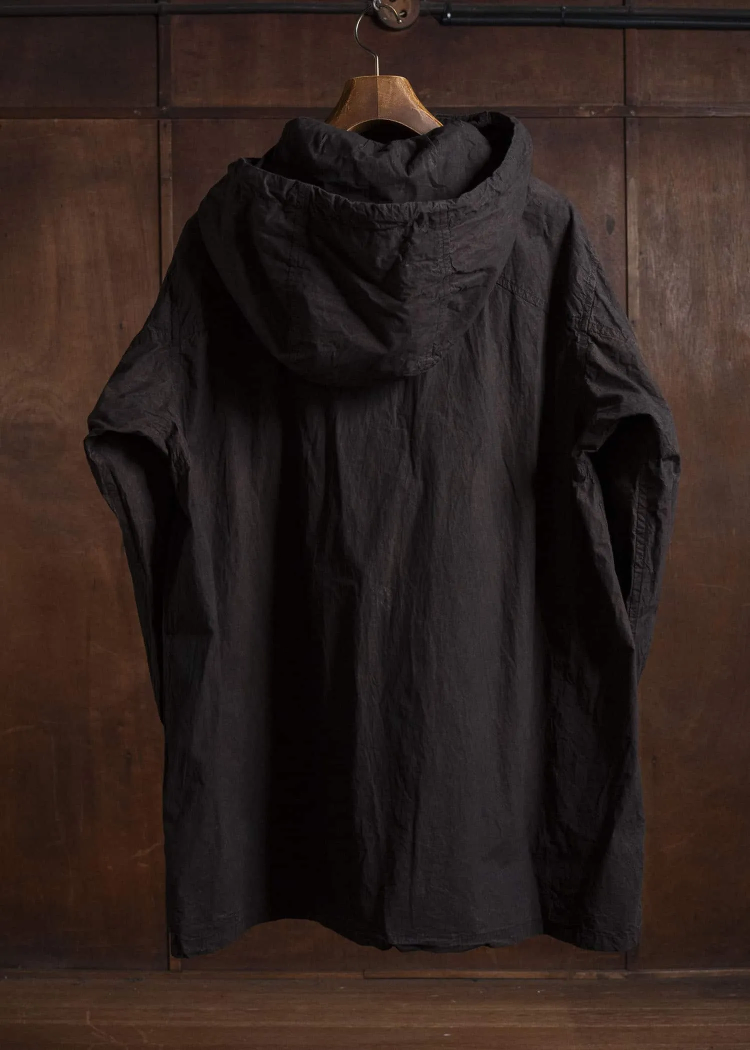 amachi. Fabric Forming Anorak AY17S-1074 ND - Dark Mud Brown sold by Amachi product image thumbnail 2