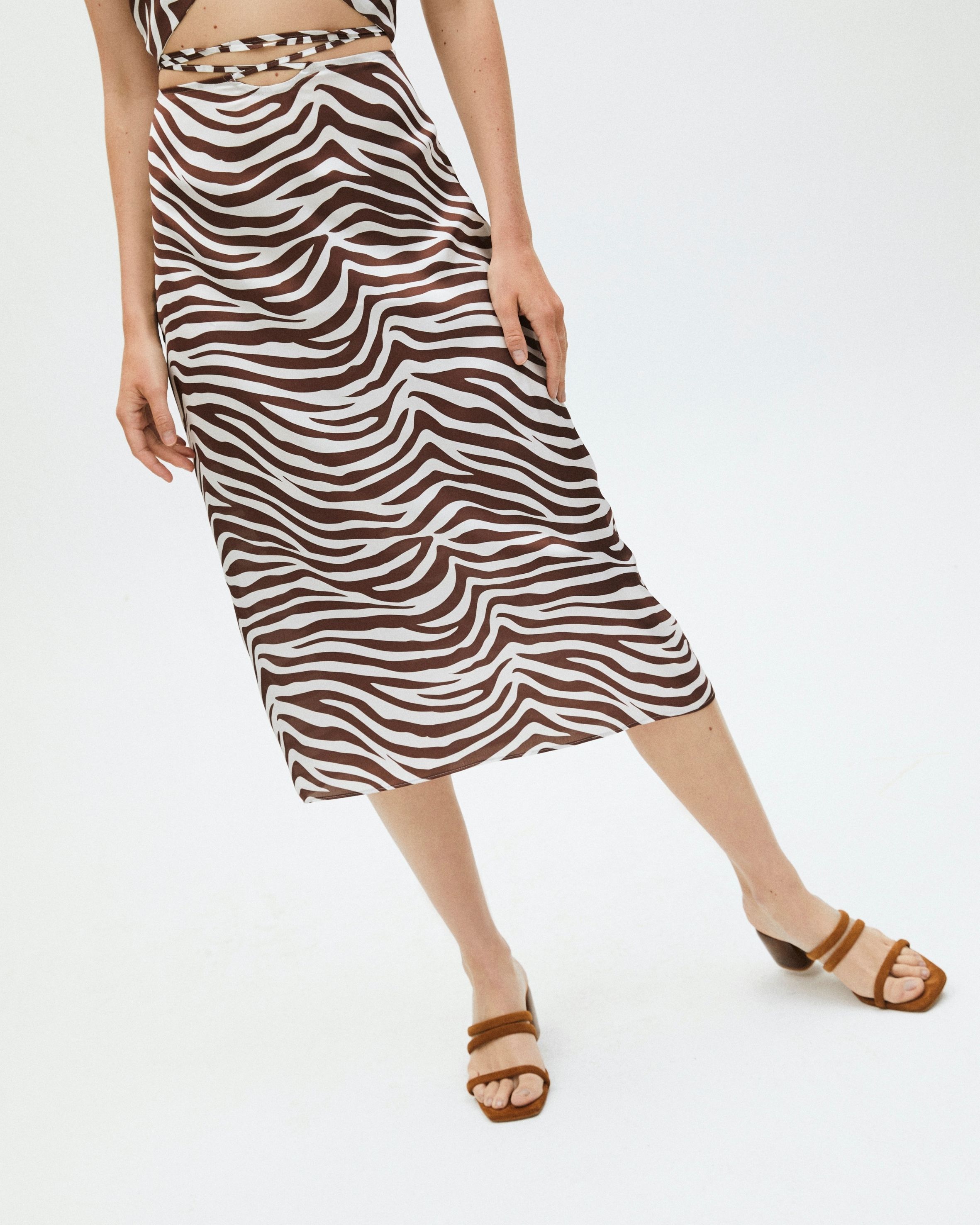 High Tied Skirt Safari sold by Alohas product image thumbnail 4