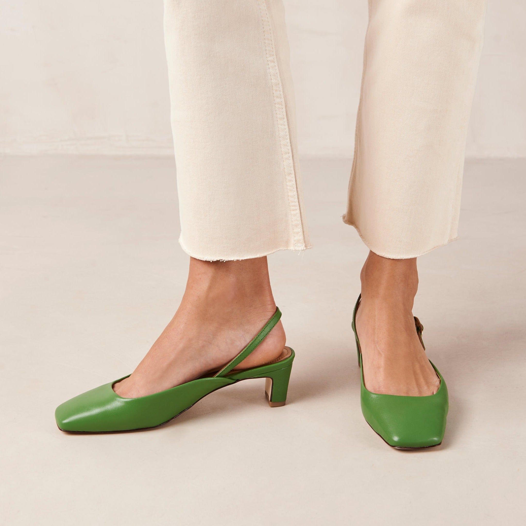 Lindy Evergreen Leather Pumps sold by Alohas product image thumbnail 3