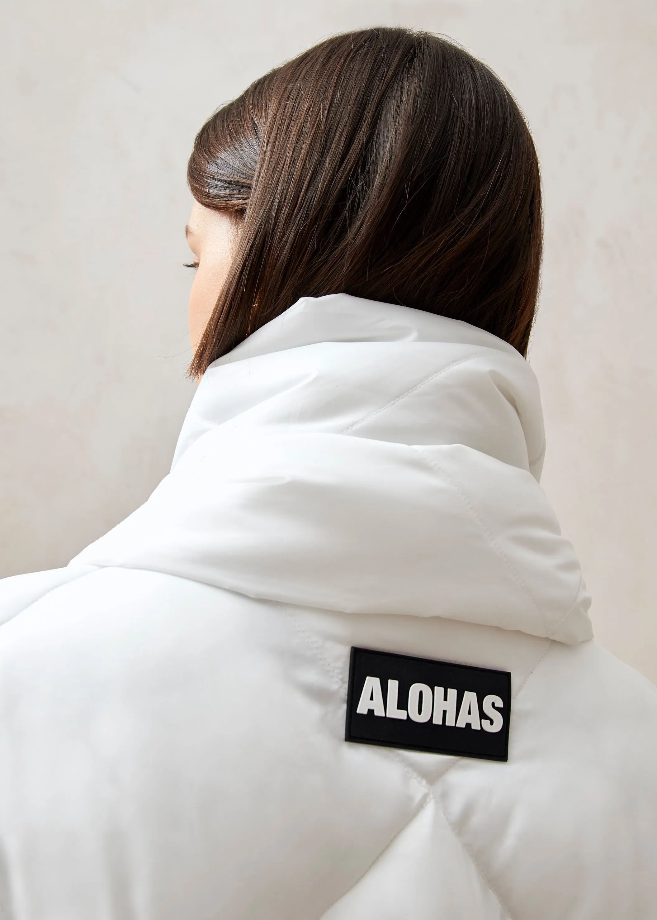 Colorado White Coat sold by Alohas product image thumbnail 4