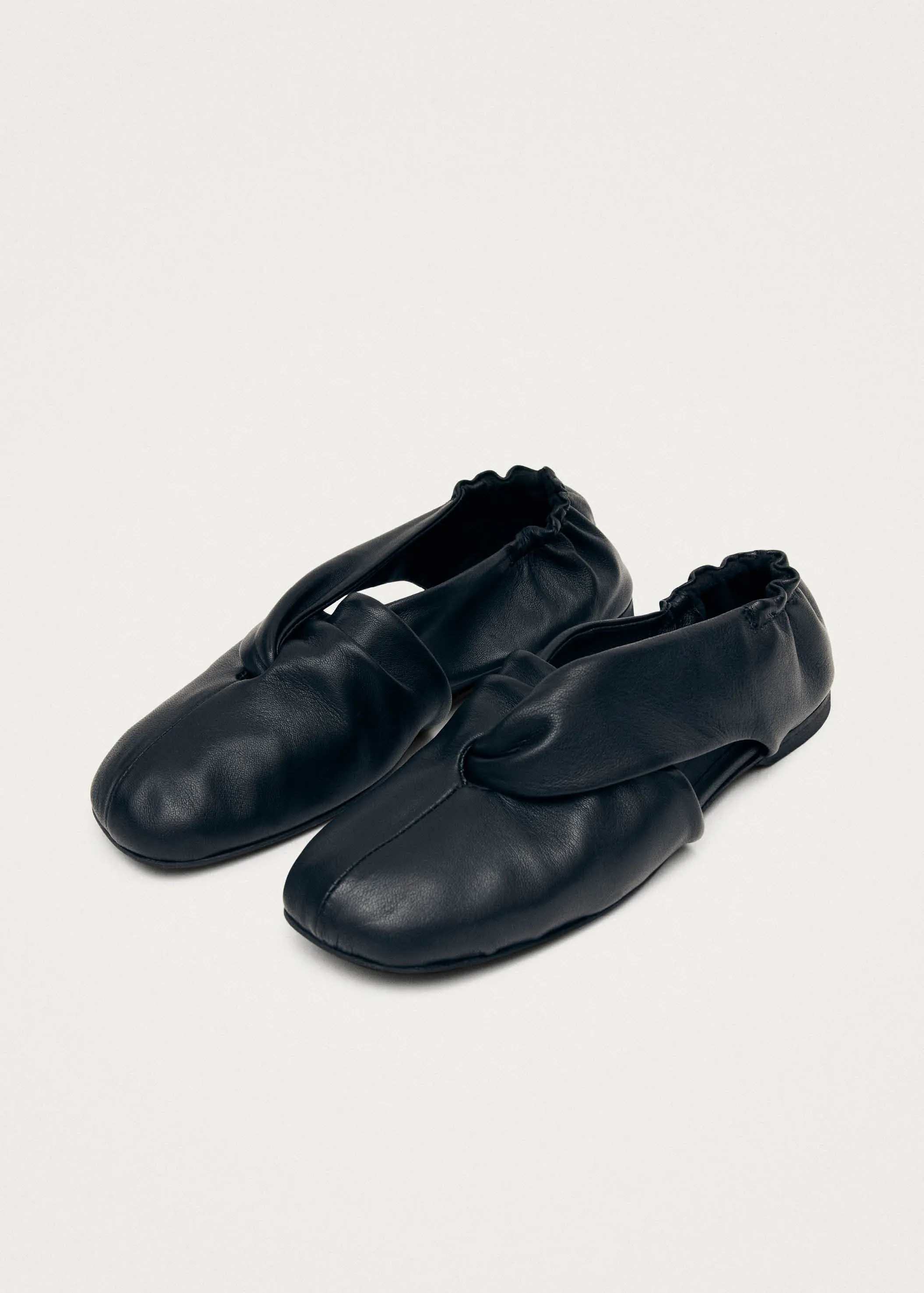 Alaula Black Leather Ballet Flats sold by Alohas product image thumbnail 2