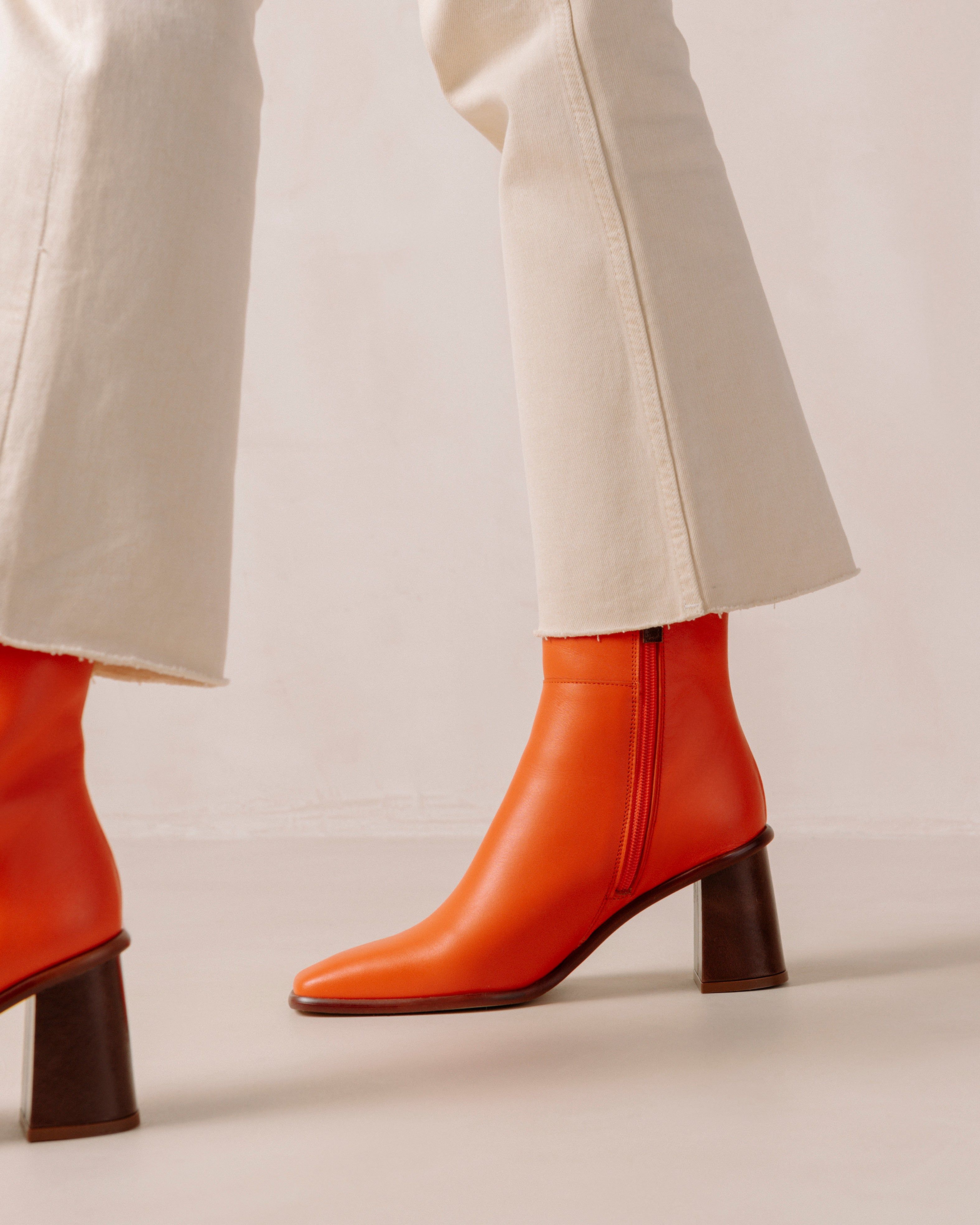 West Vintage Pomelo Orange sold by Alohas