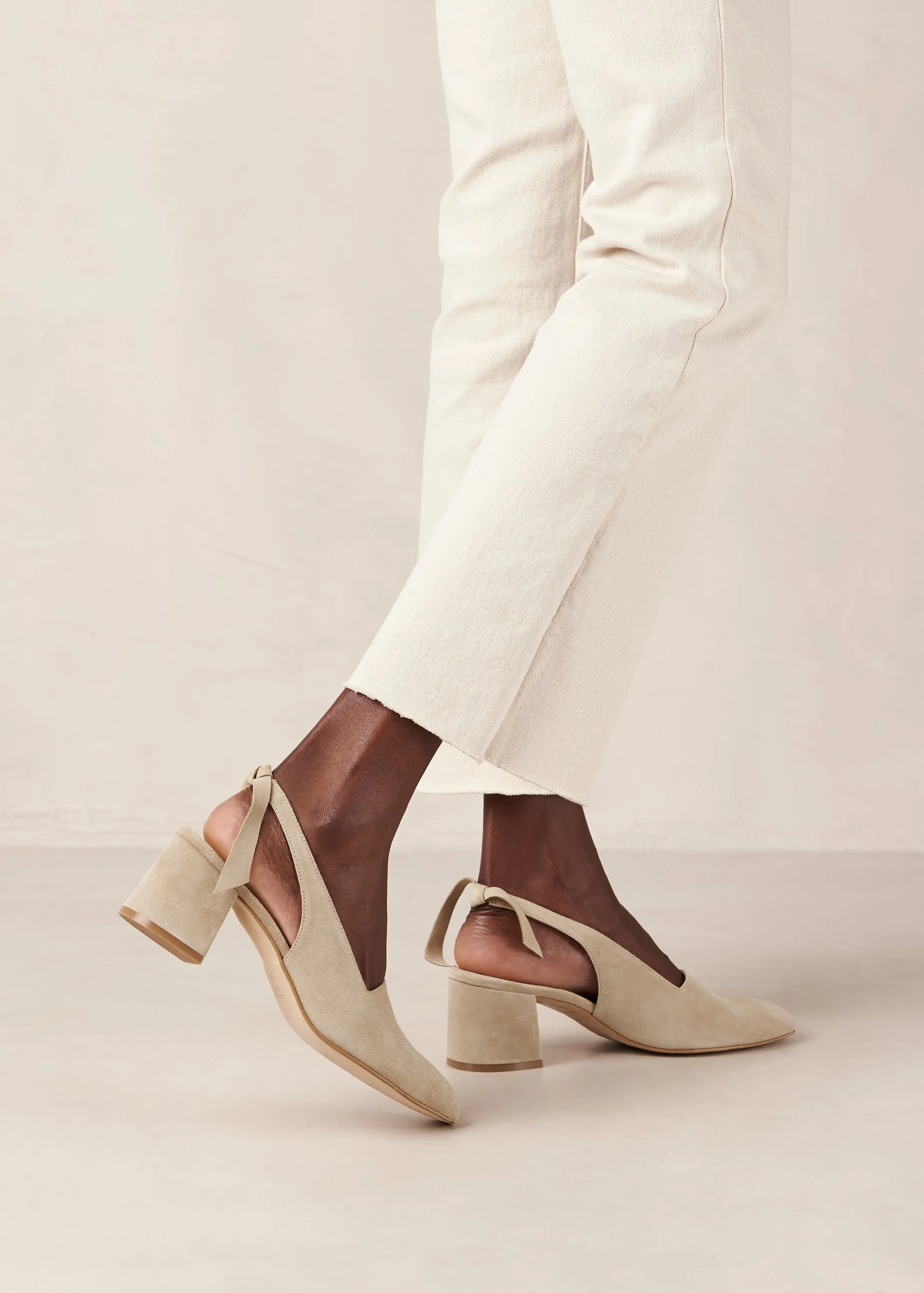 Charlotte Beige Leather Pumps sold by Alohas product image thumbnail 5