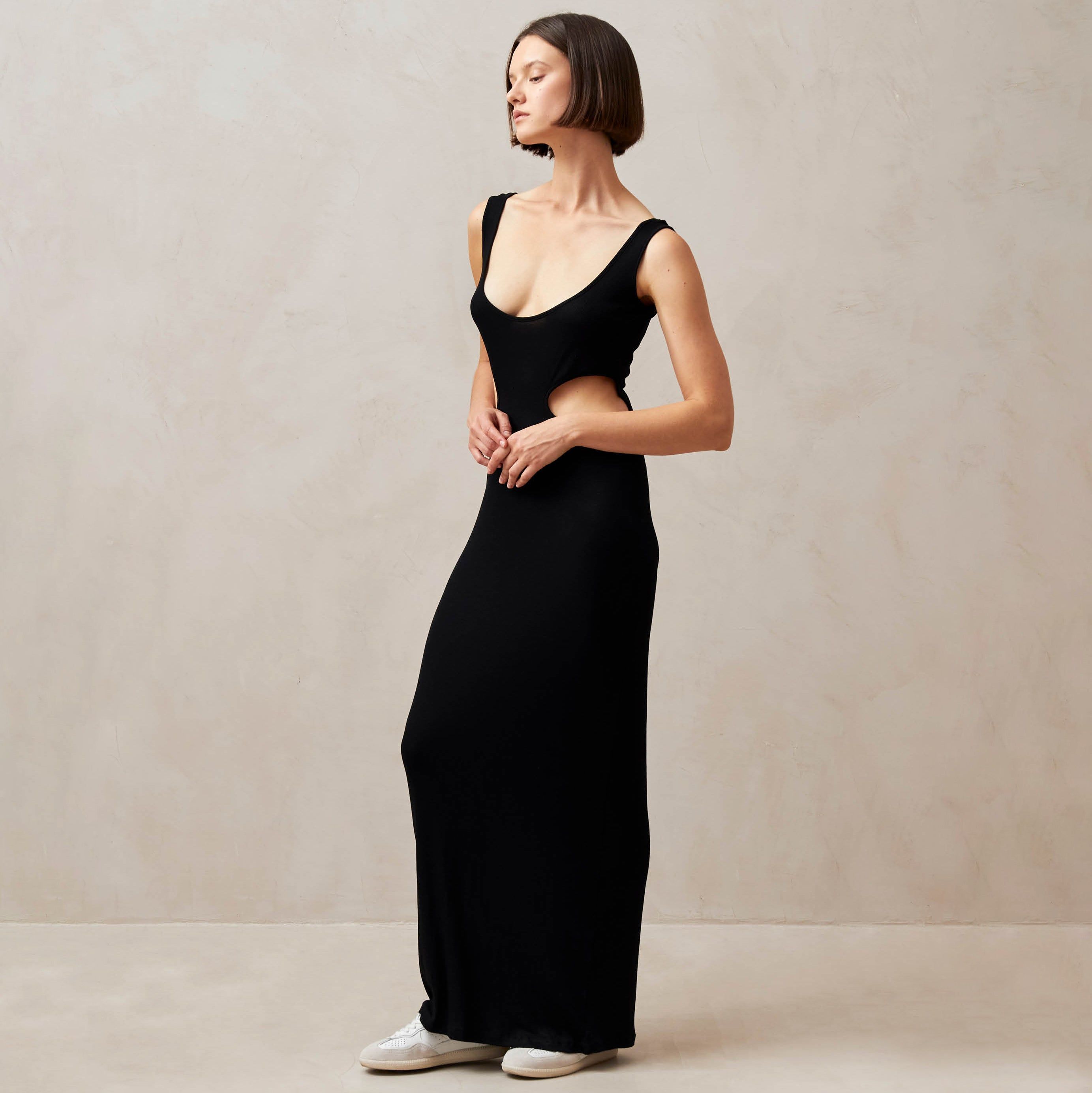 Magny Black Midi Dress sold by Alohas product image thumbnail 3