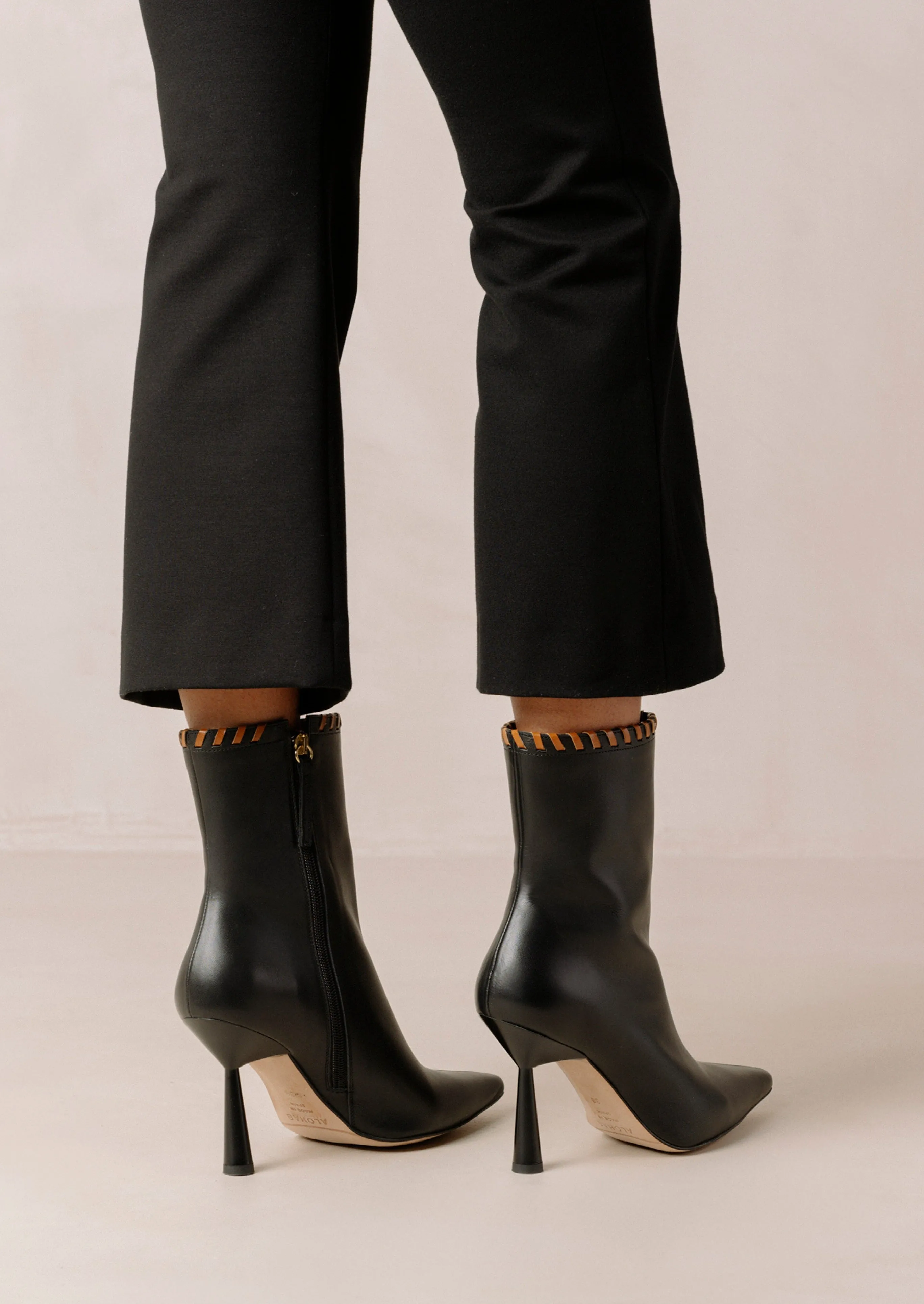 Leo Black sold by Alohas product image thumbnail 5