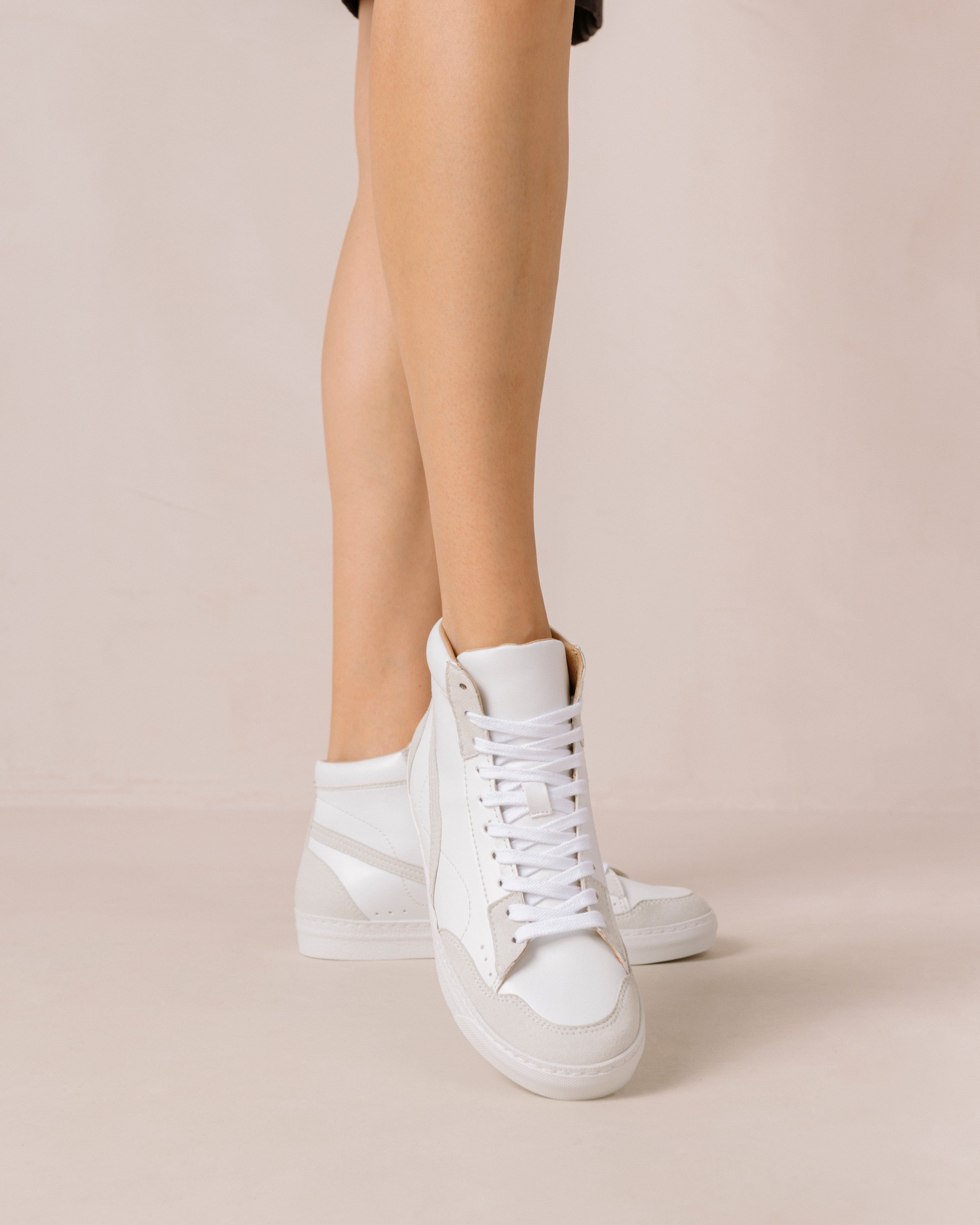 Tb.73 Apple Bright White sold by Alohas product image thumbnail 4