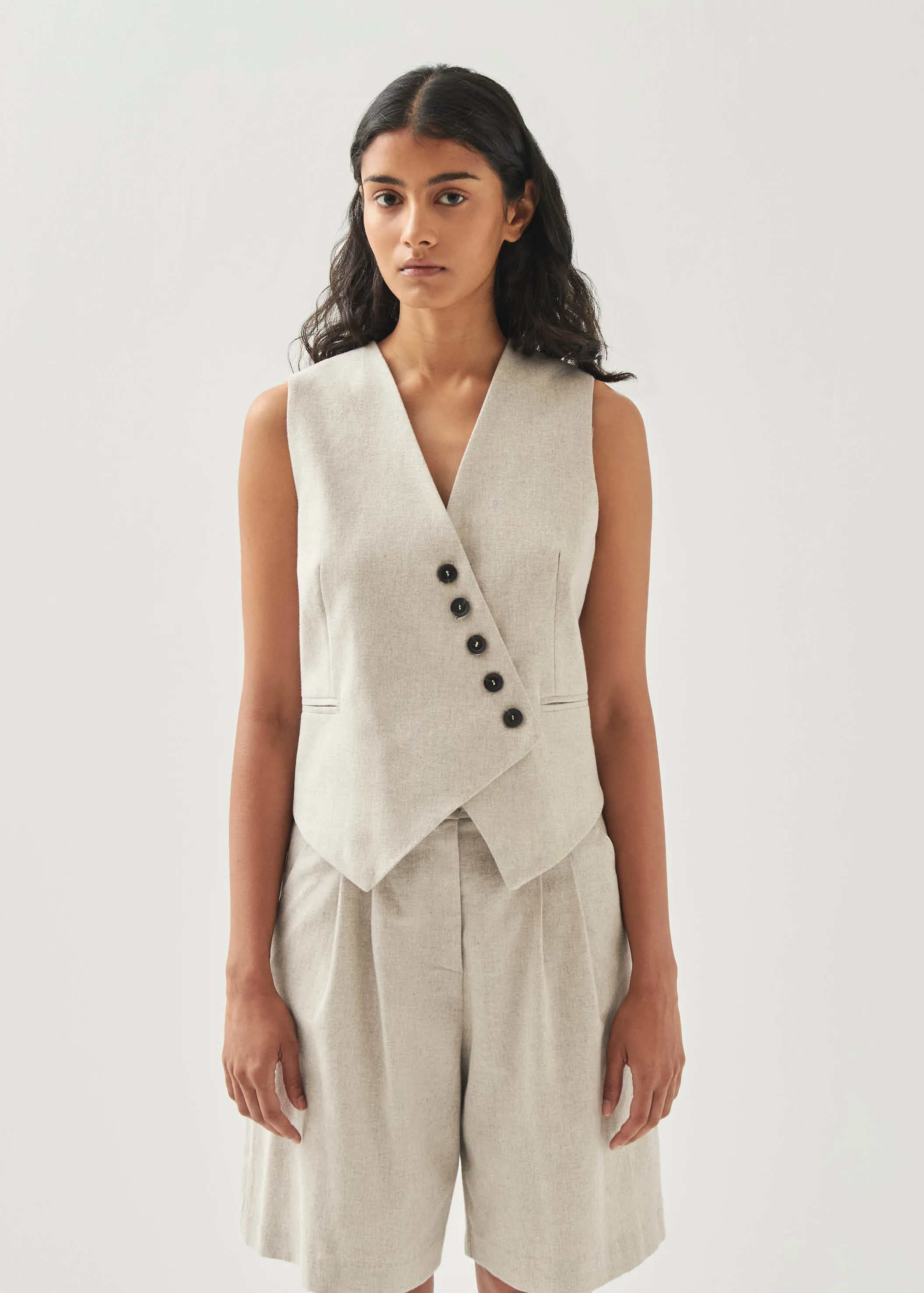 Totti Cream Vest sold by Alohas product image thumbnail 5