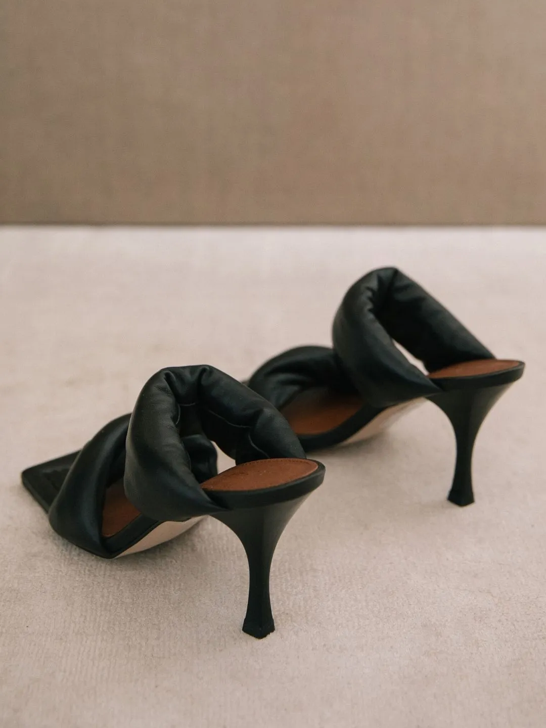 Twist Strap Black sold by Alohas product image thumbnail 4